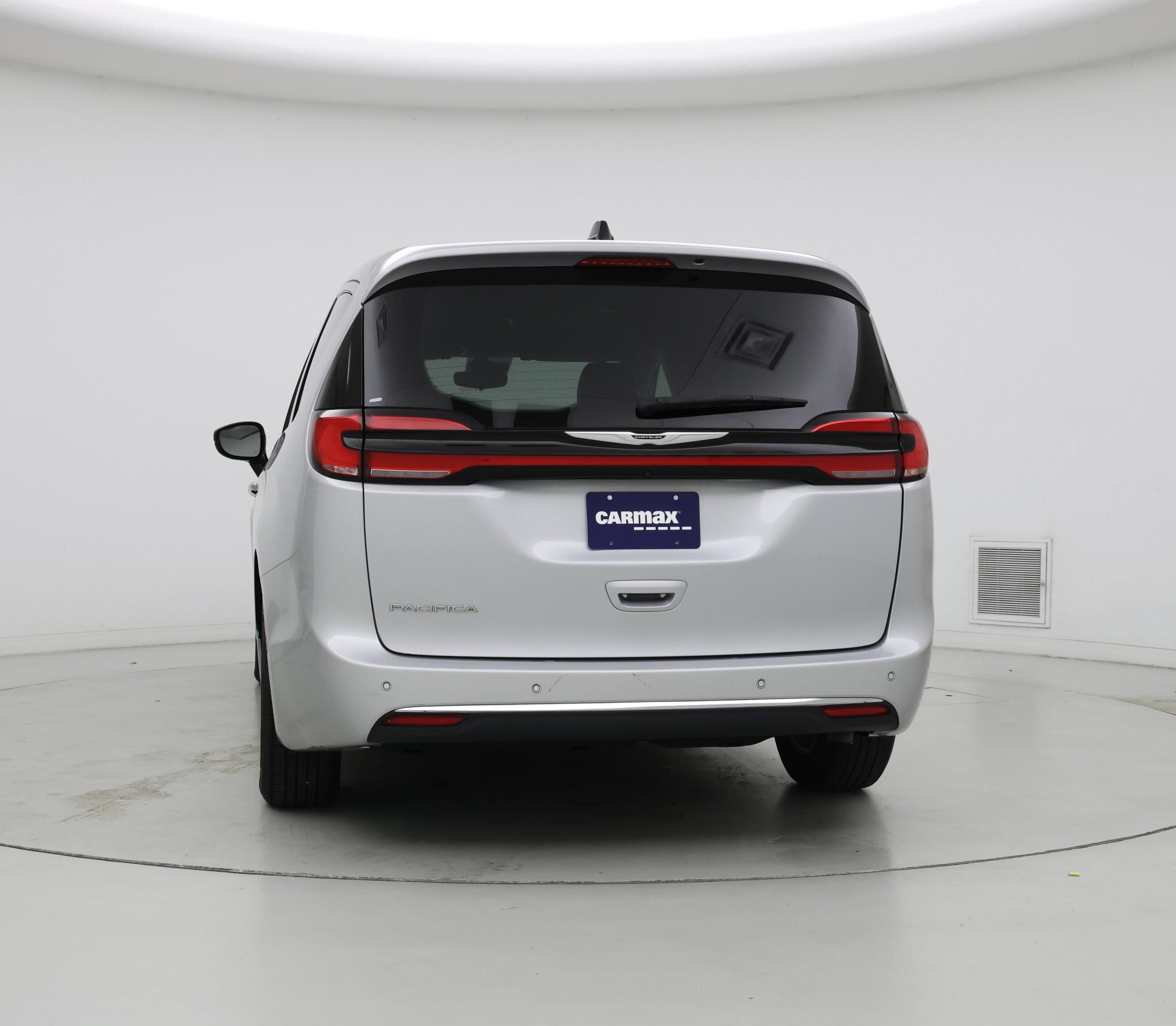 Thumbnail: 2024 Chrysler Pacifica - 6