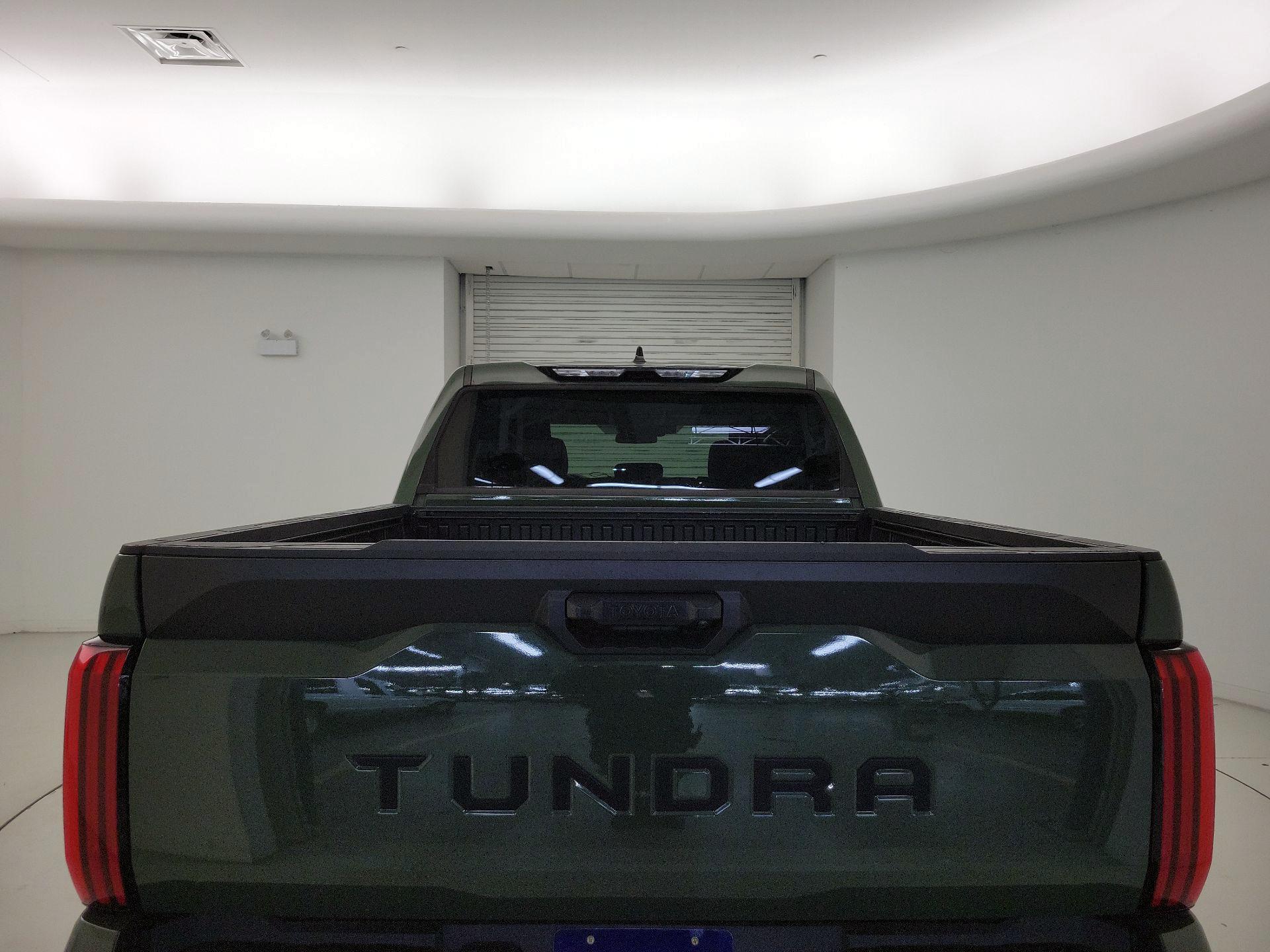 Thumbnail: 2022 Toyota Tundra - 20