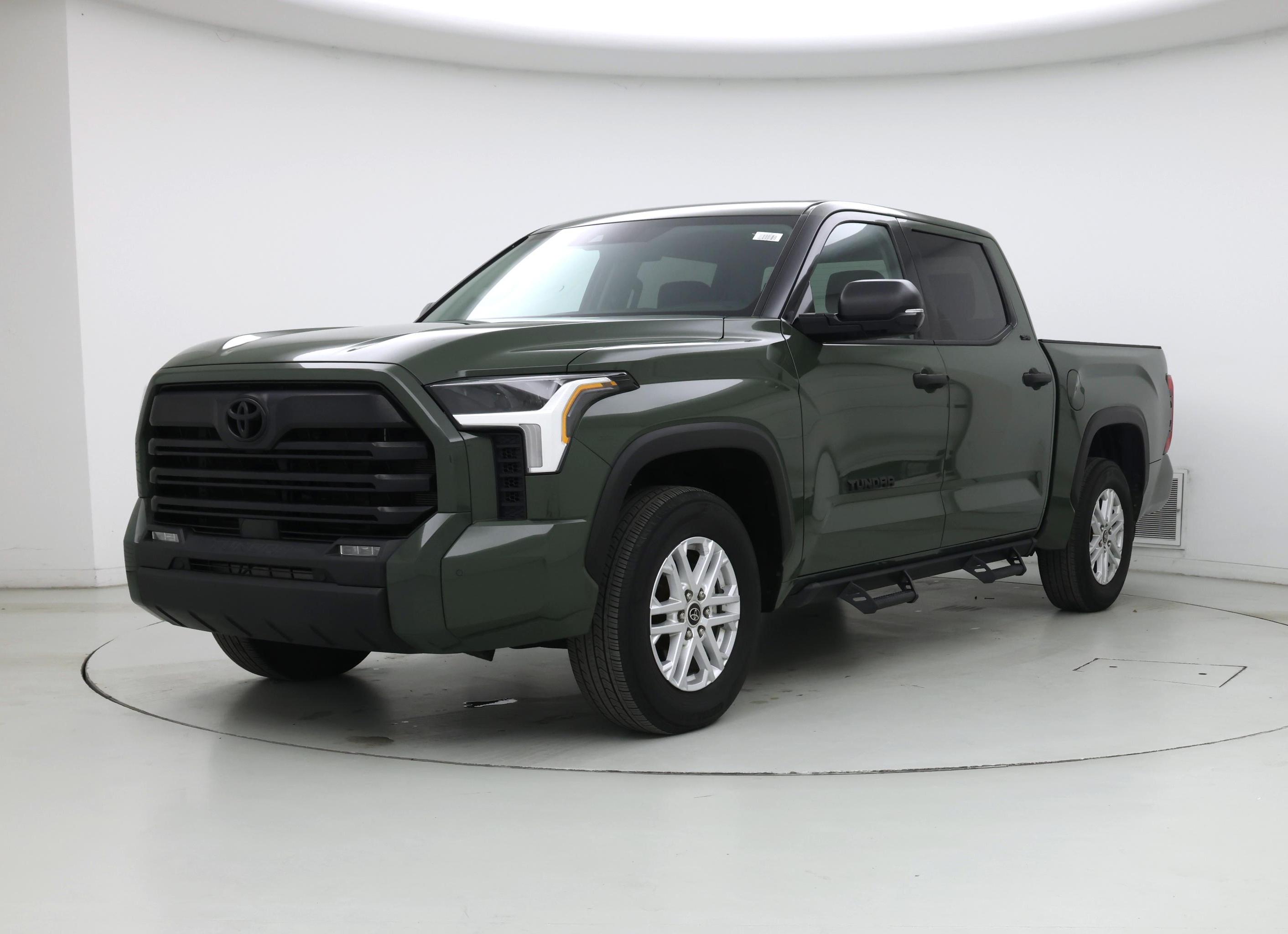 Thumbnail: 2022 Toyota Tundra - 4