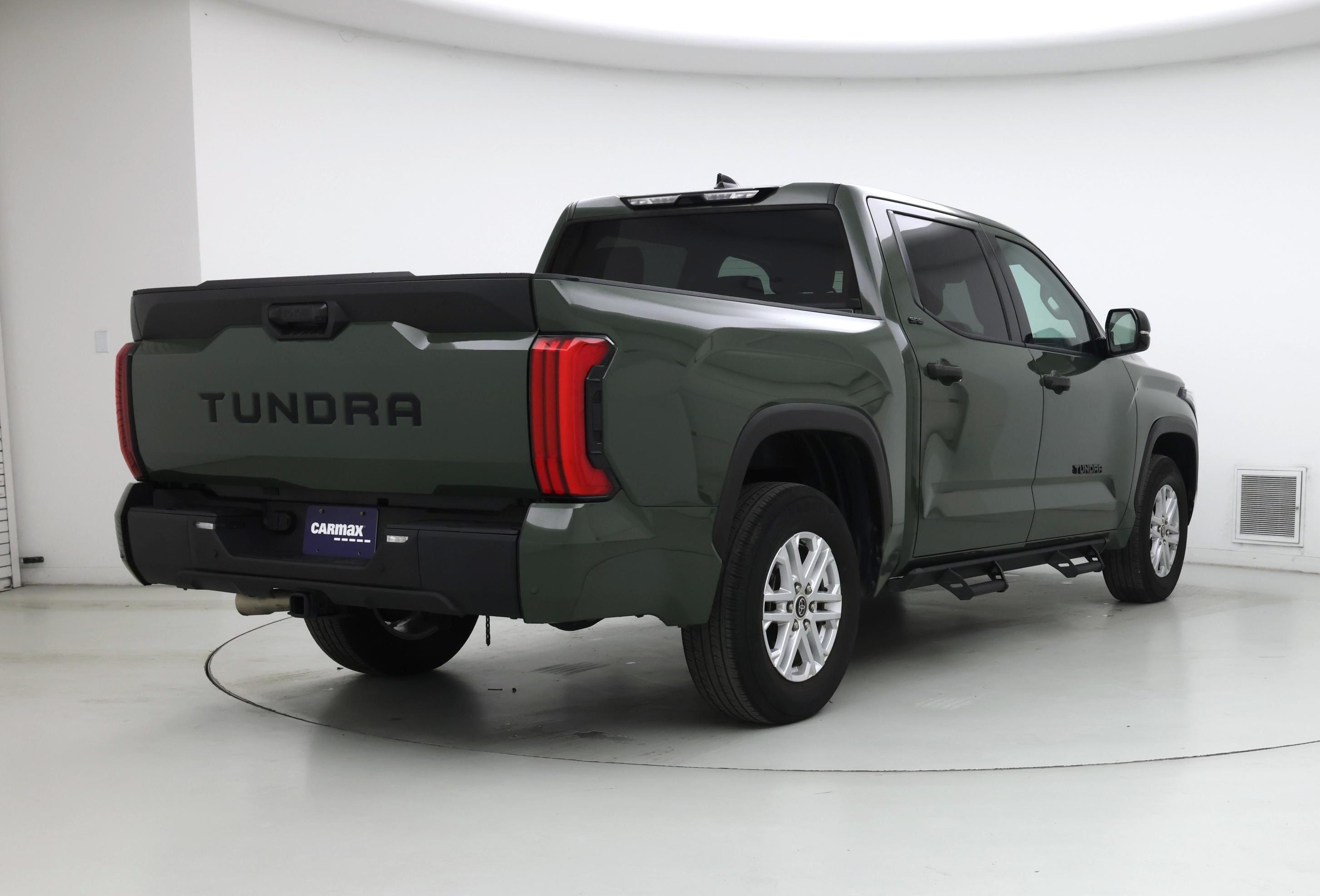 Thumbnail: 2022 Toyota Tundra - 8