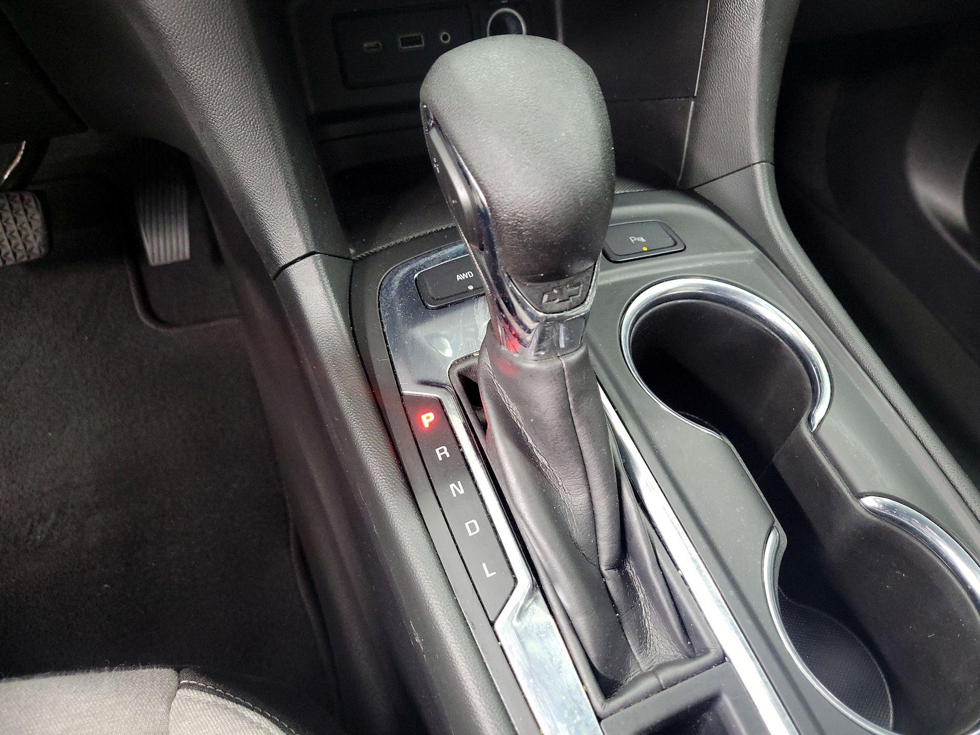 Thumbnail: 2023 Chevrolet Equinox - 17