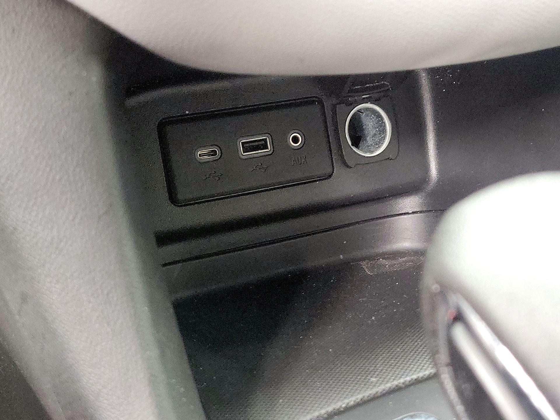 Thumbnail: 2023 Chevrolet Equinox - 18