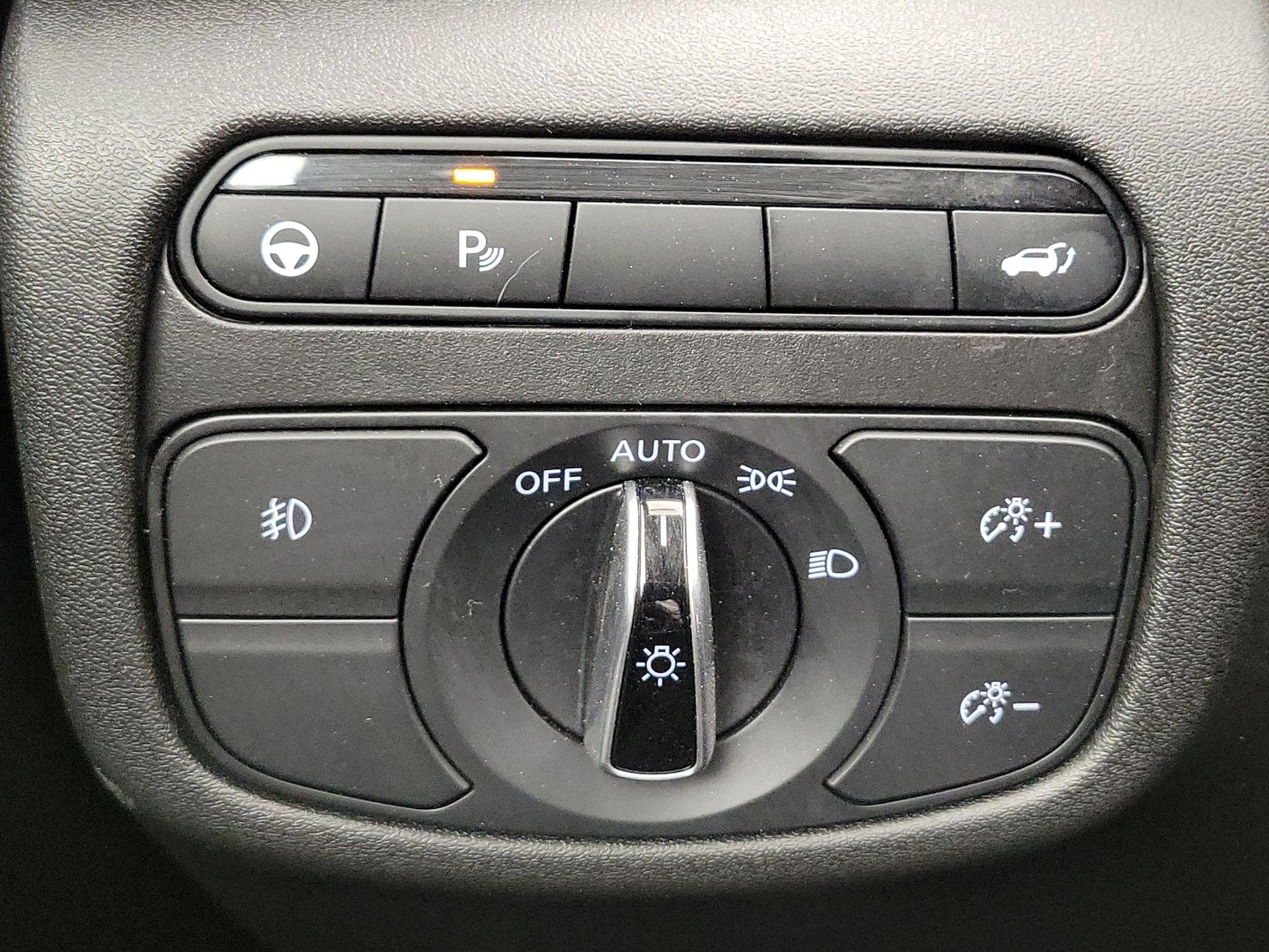 Thumbnail: 2023 INFINITI QX55 - 13