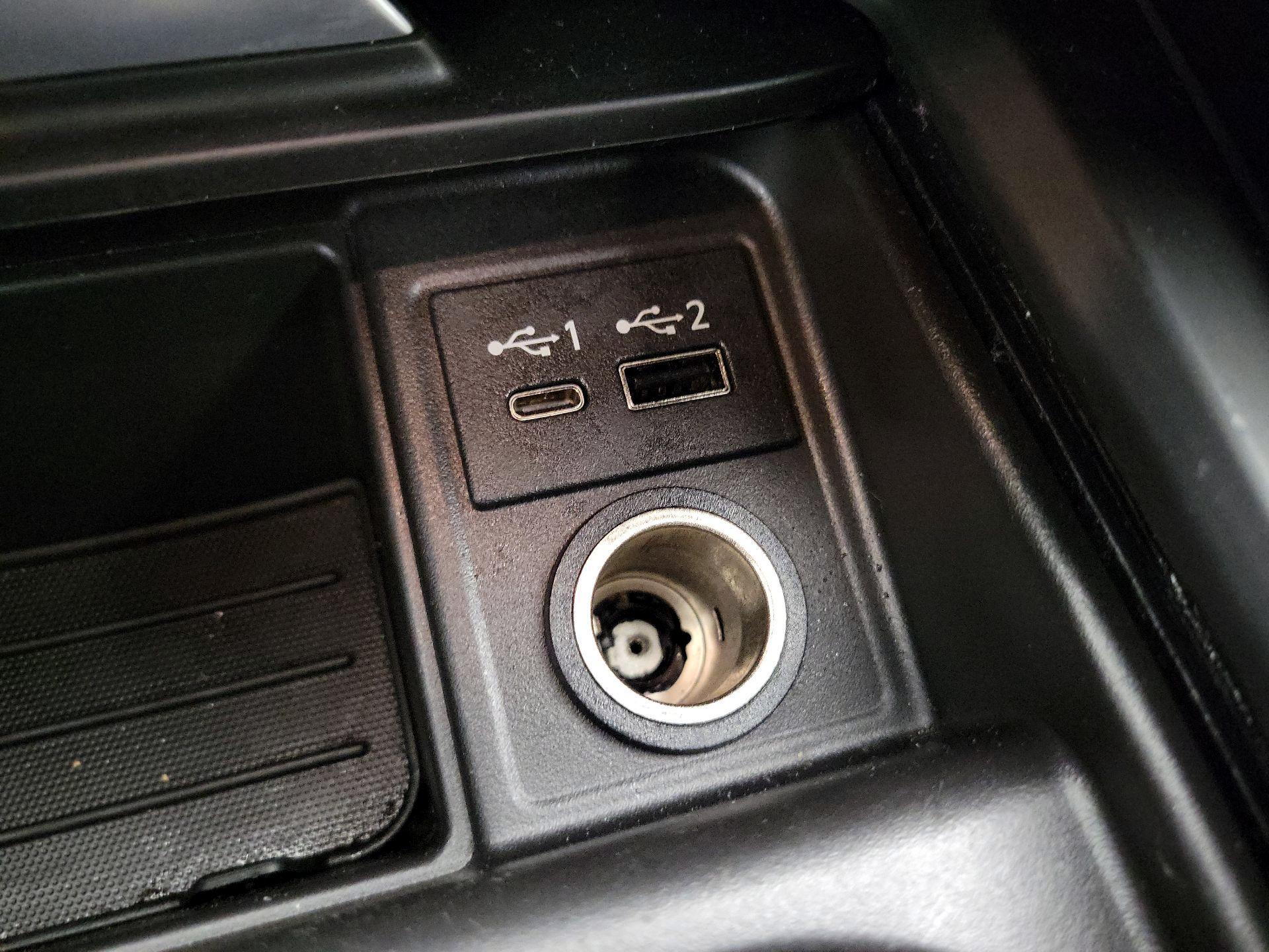 Thumbnail: 2023 INFINITI QX55 - 18