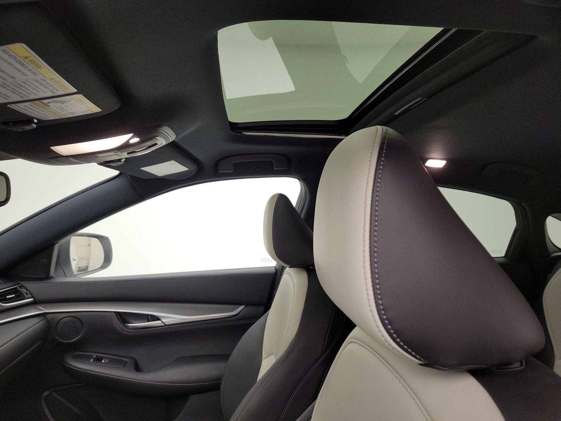 Thumbnail: 2023 INFINITI QX55 - 19