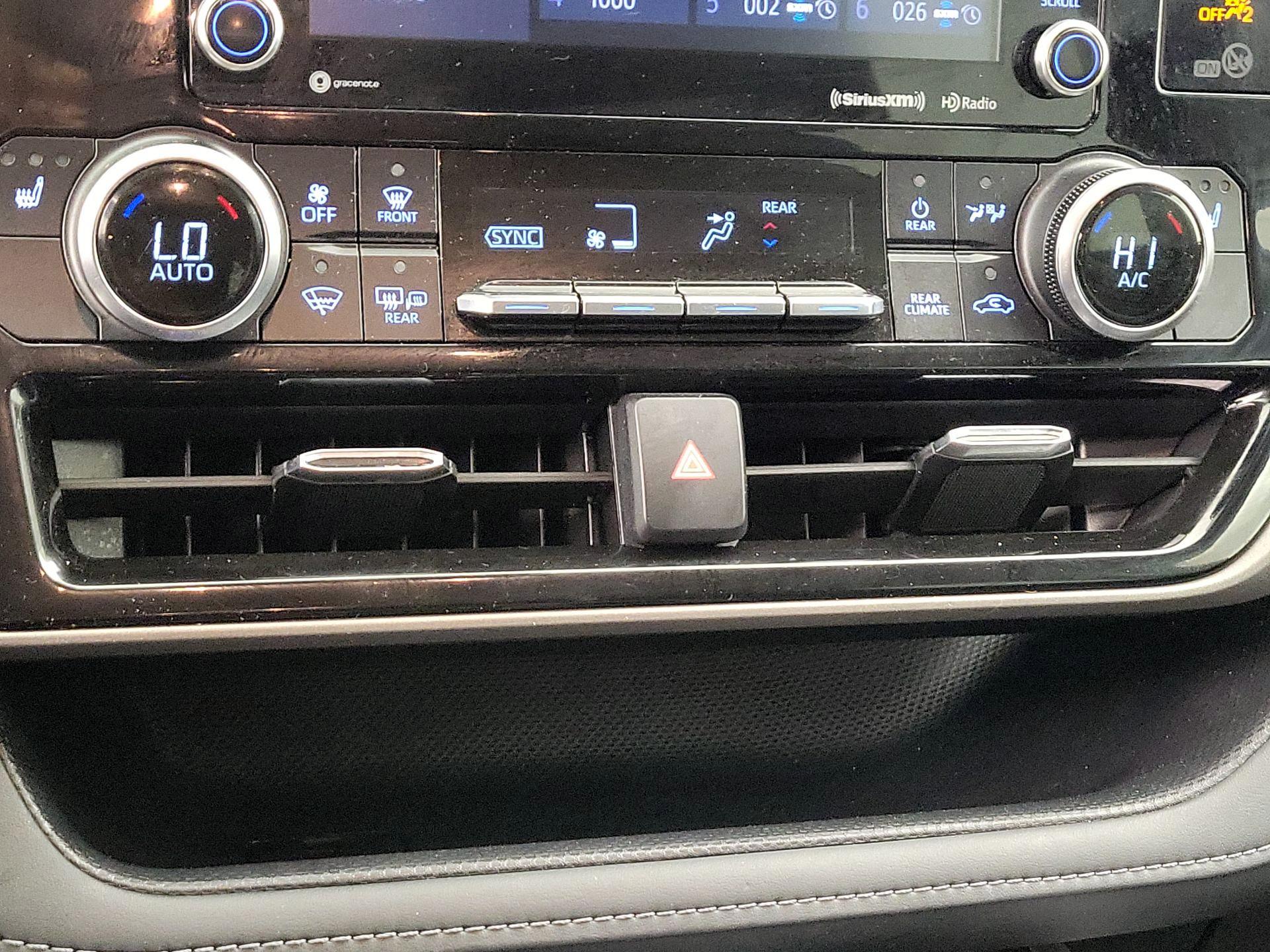 Thumbnail: 2022 Toyota Highlander - 16