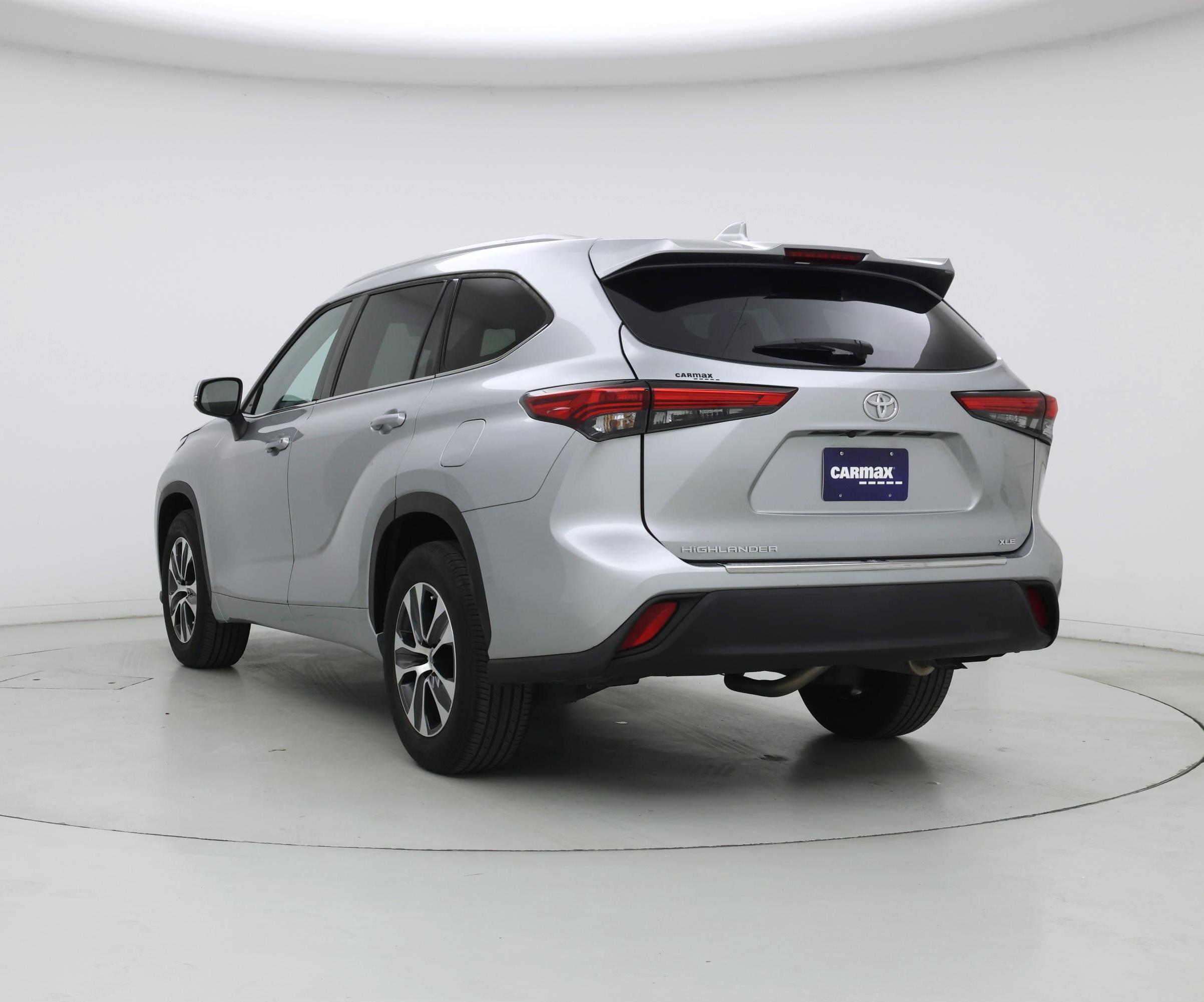 Thumbnail: 2022 Toyota Highlander - 2