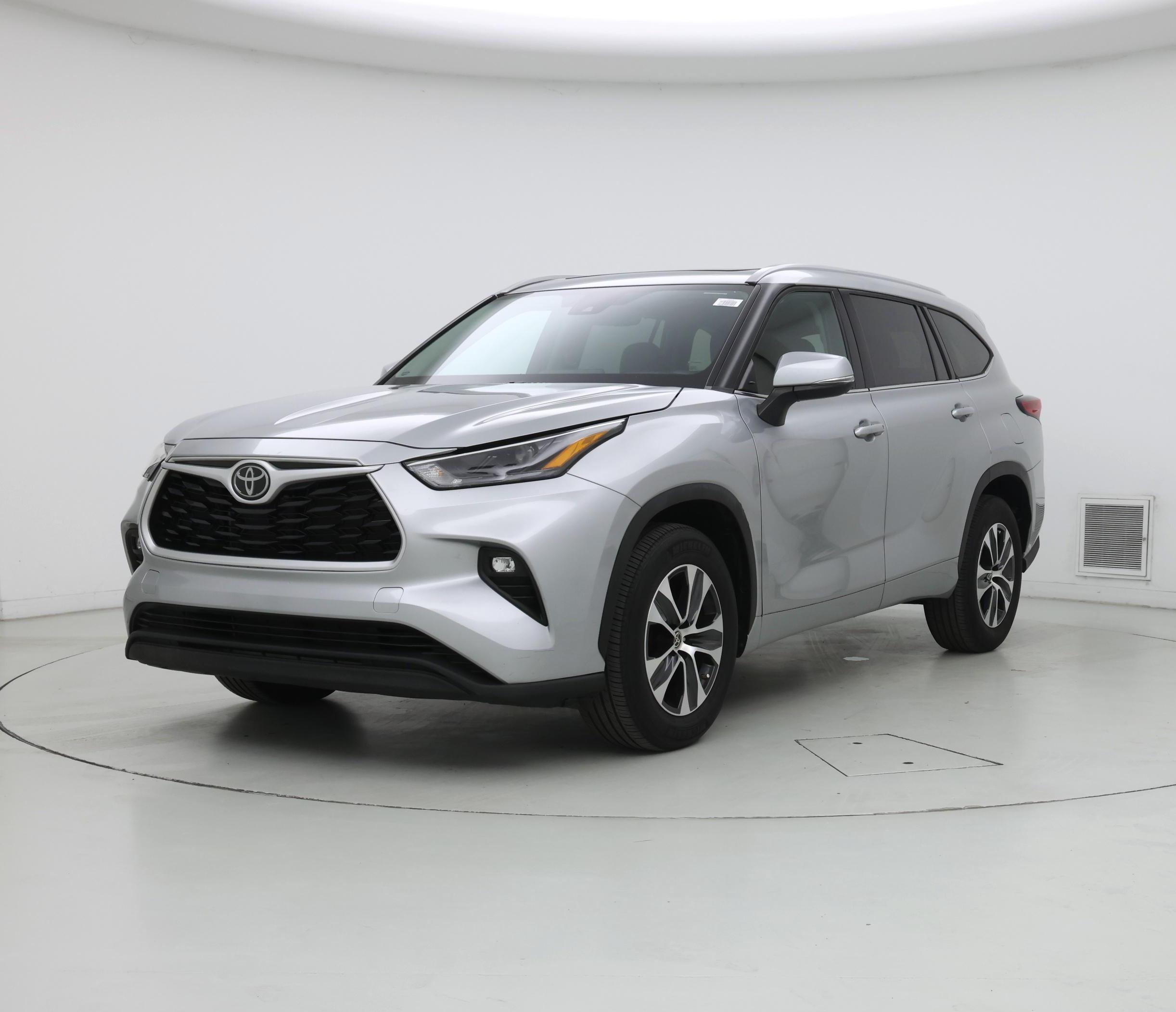 Thumbnail: 2022 Toyota Highlander - 4