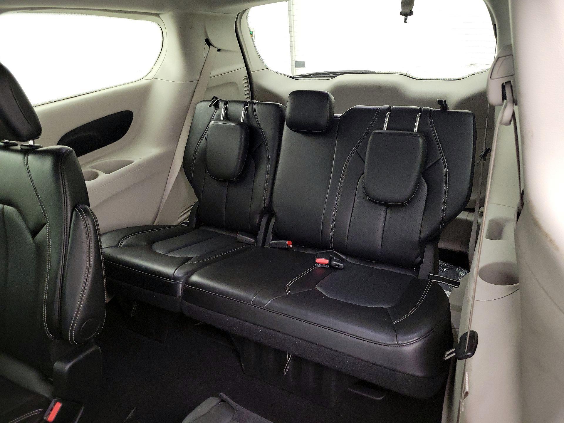 Thumbnail: 2024 Chrysler Pacifica - 20