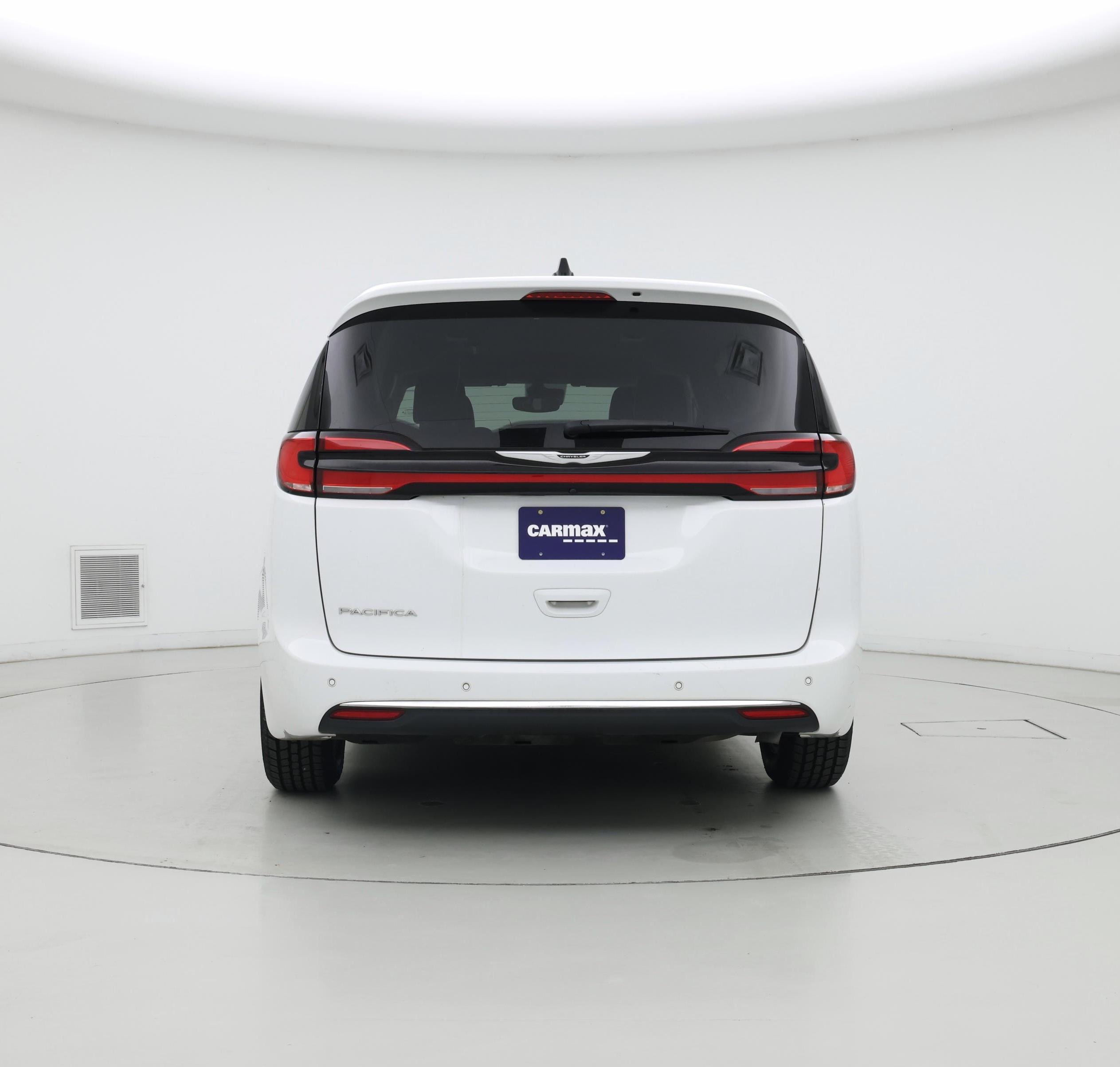 Thumbnail: 2024 Chrysler Pacifica - 6