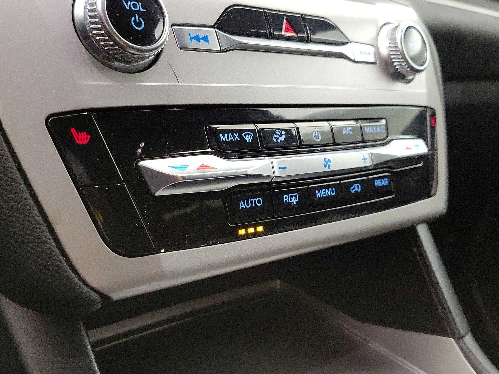 Thumbnail: 2023 Ford Explorer - 16