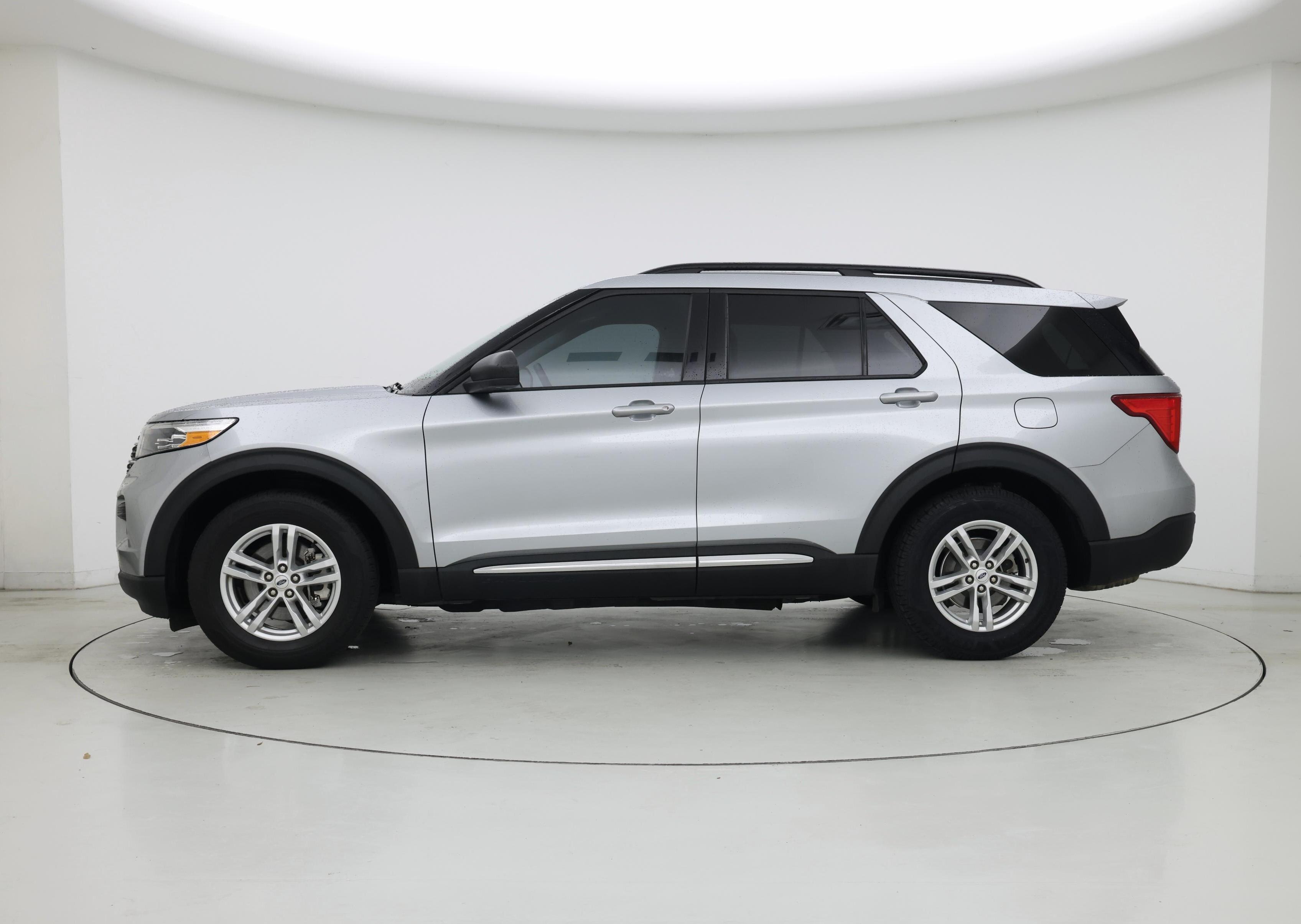 Thumbnail: 2023 Ford Explorer - 3