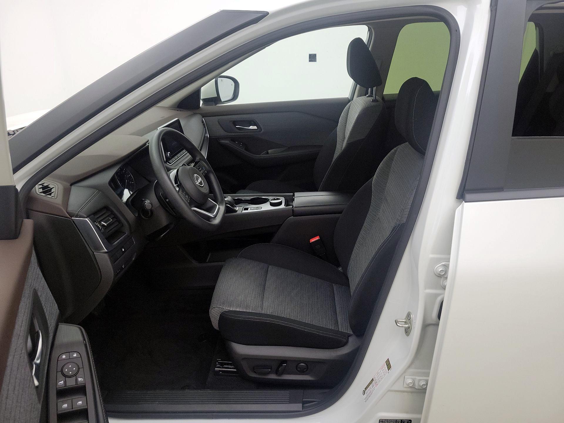 Thumbnail: 2023 Nissan Rogue - 11