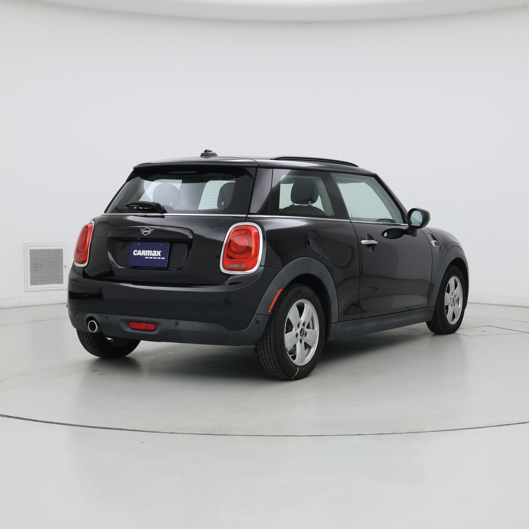 Thumbnail: 2020 MINI Cooper Hardtop - 8