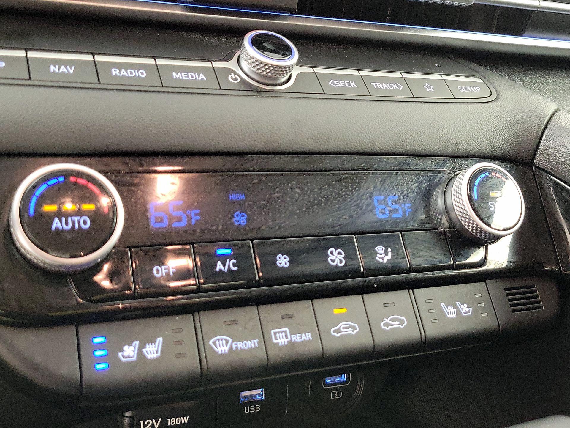 Thumbnail: 2023 Hyundai Elantra - 17