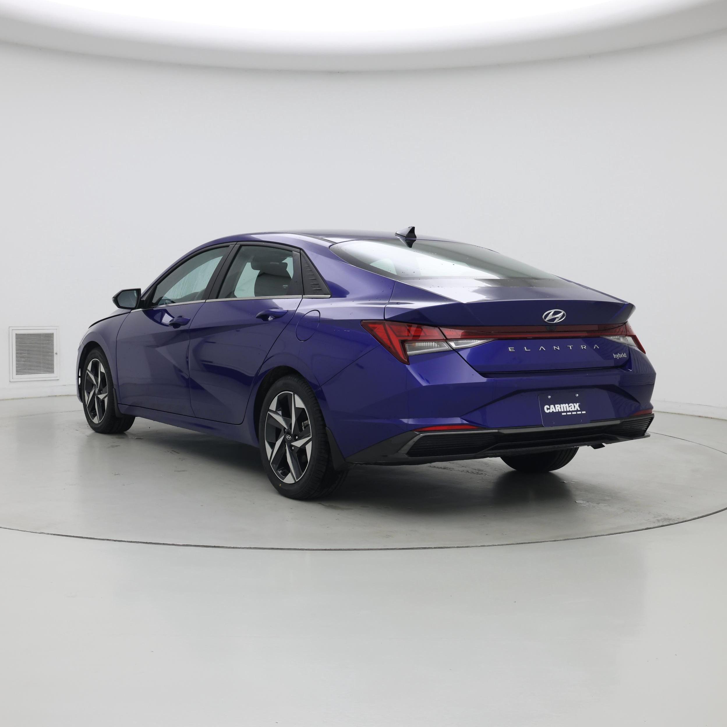 Thumbnail: 2023 Hyundai Elantra - 2