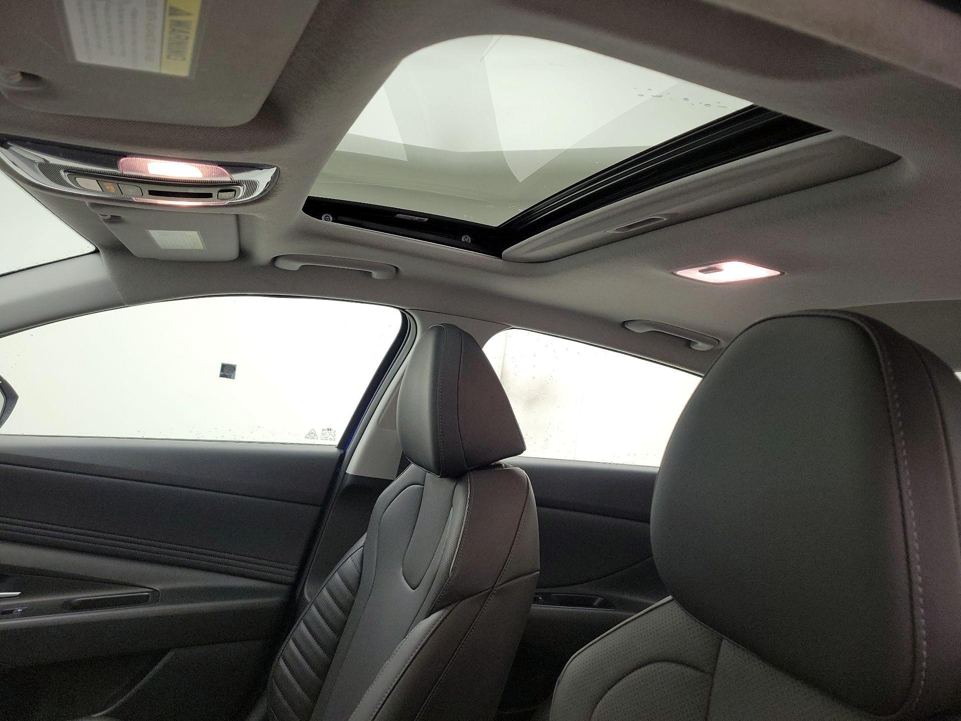 Thumbnail: 2023 Hyundai Elantra - 20