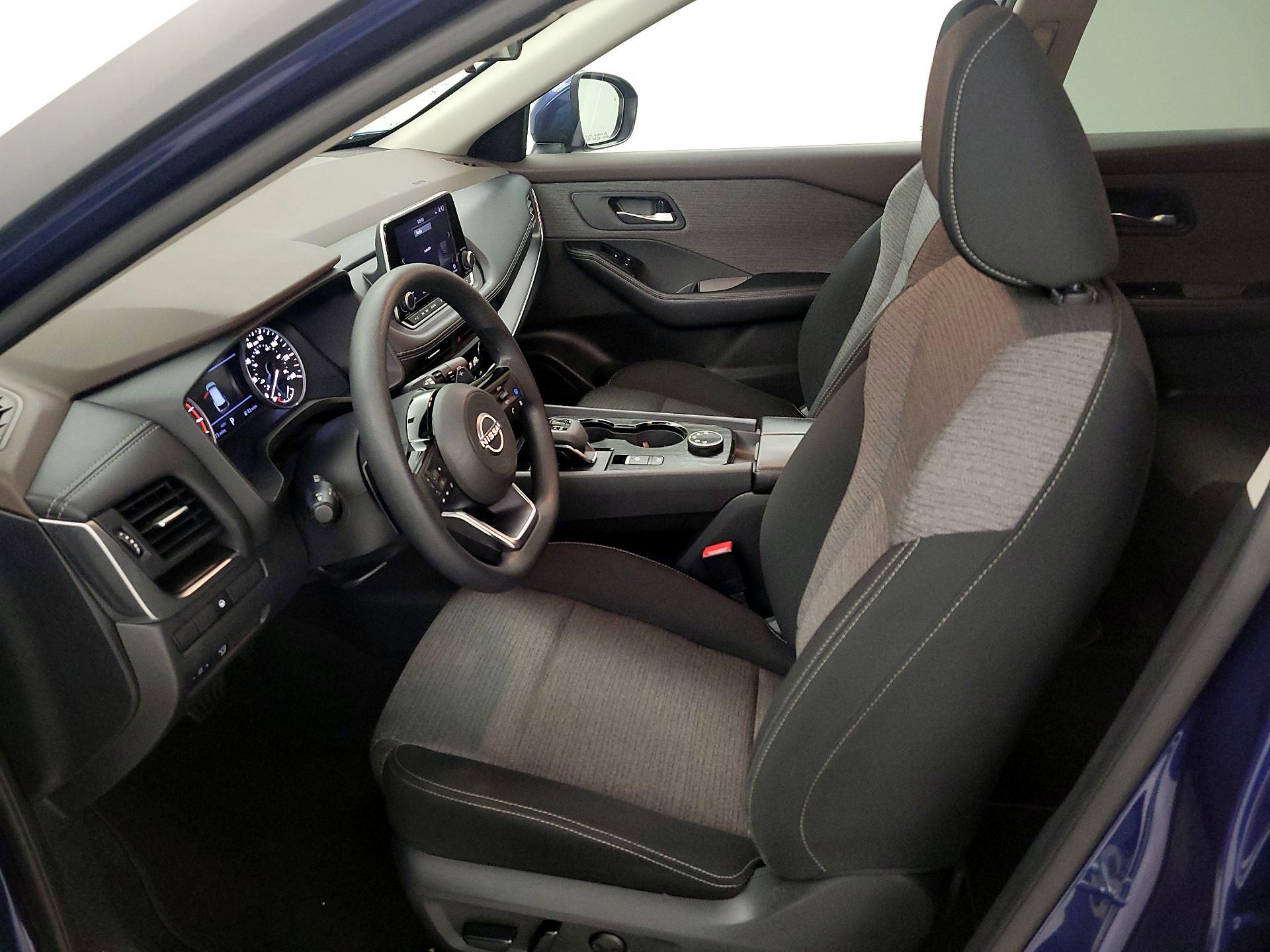 Thumbnail: 2023 Nissan Rogue - 11