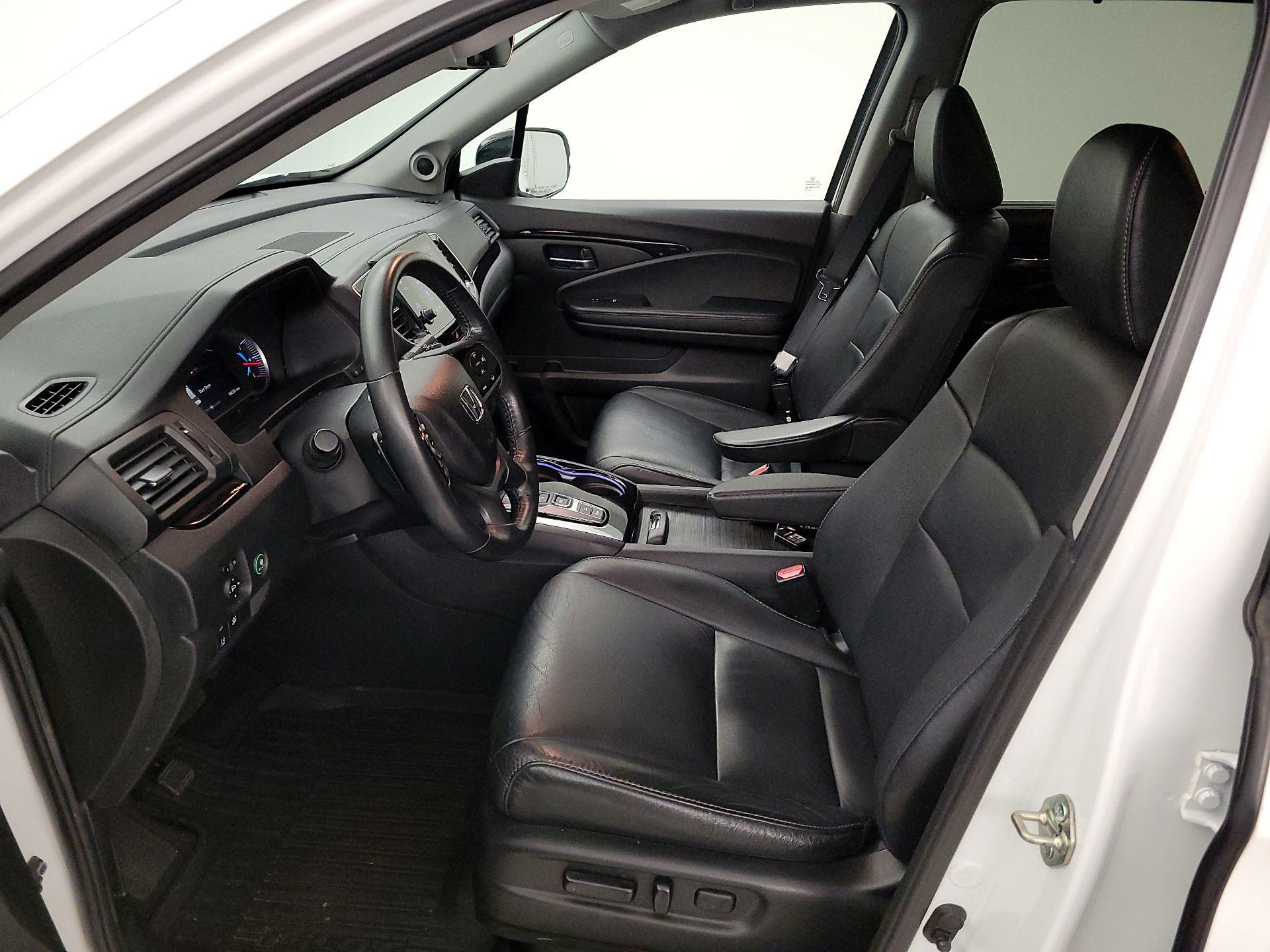 Thumbnail: 2020 Honda Pilot - 11