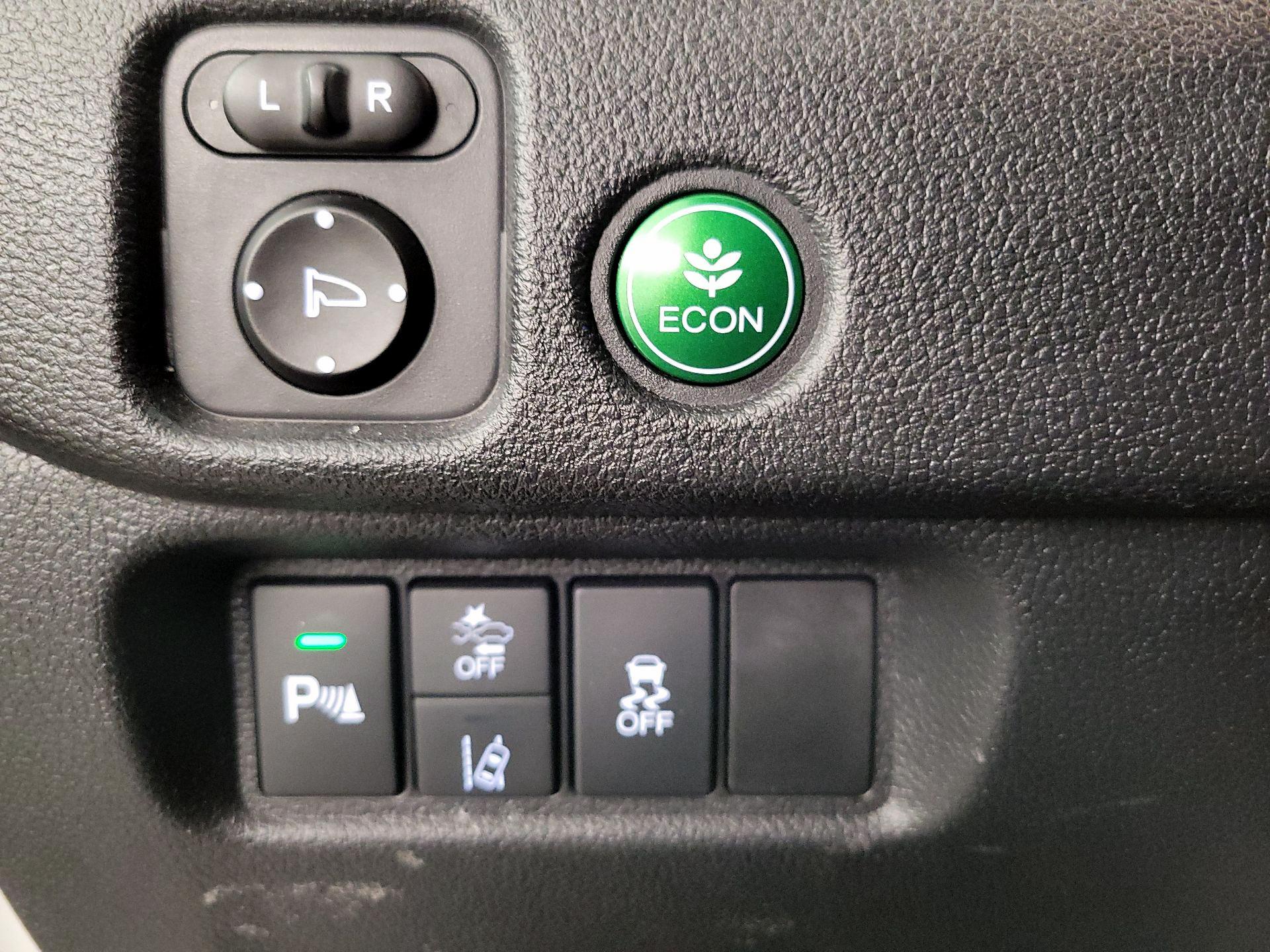 Thumbnail: 2020 Honda Pilot - 13