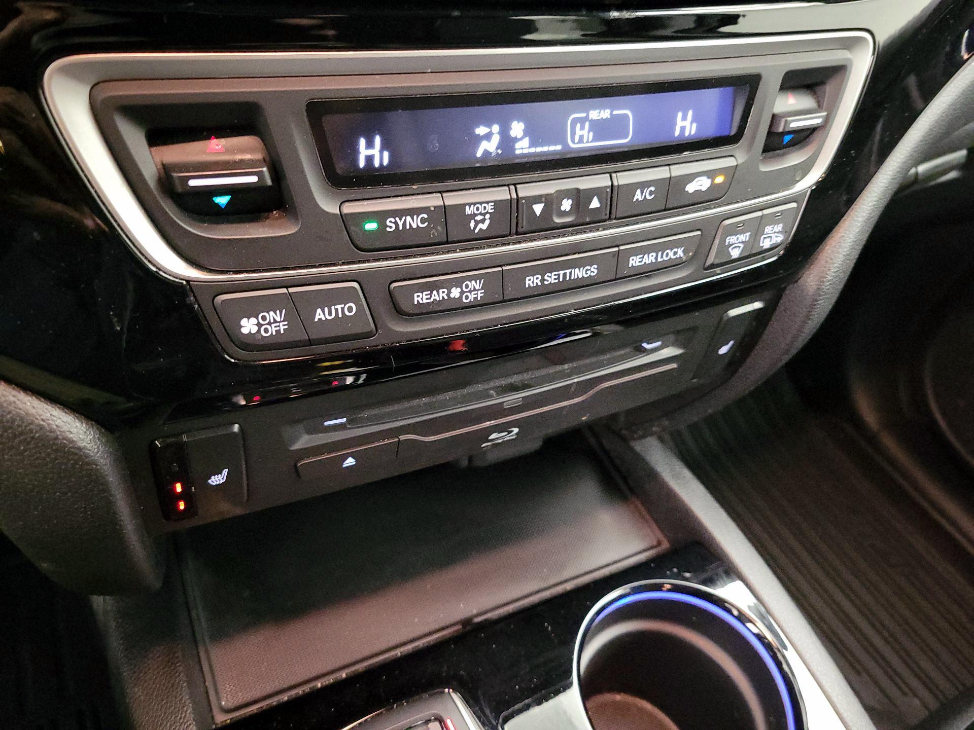 Thumbnail: 2020 Honda Pilot - 16