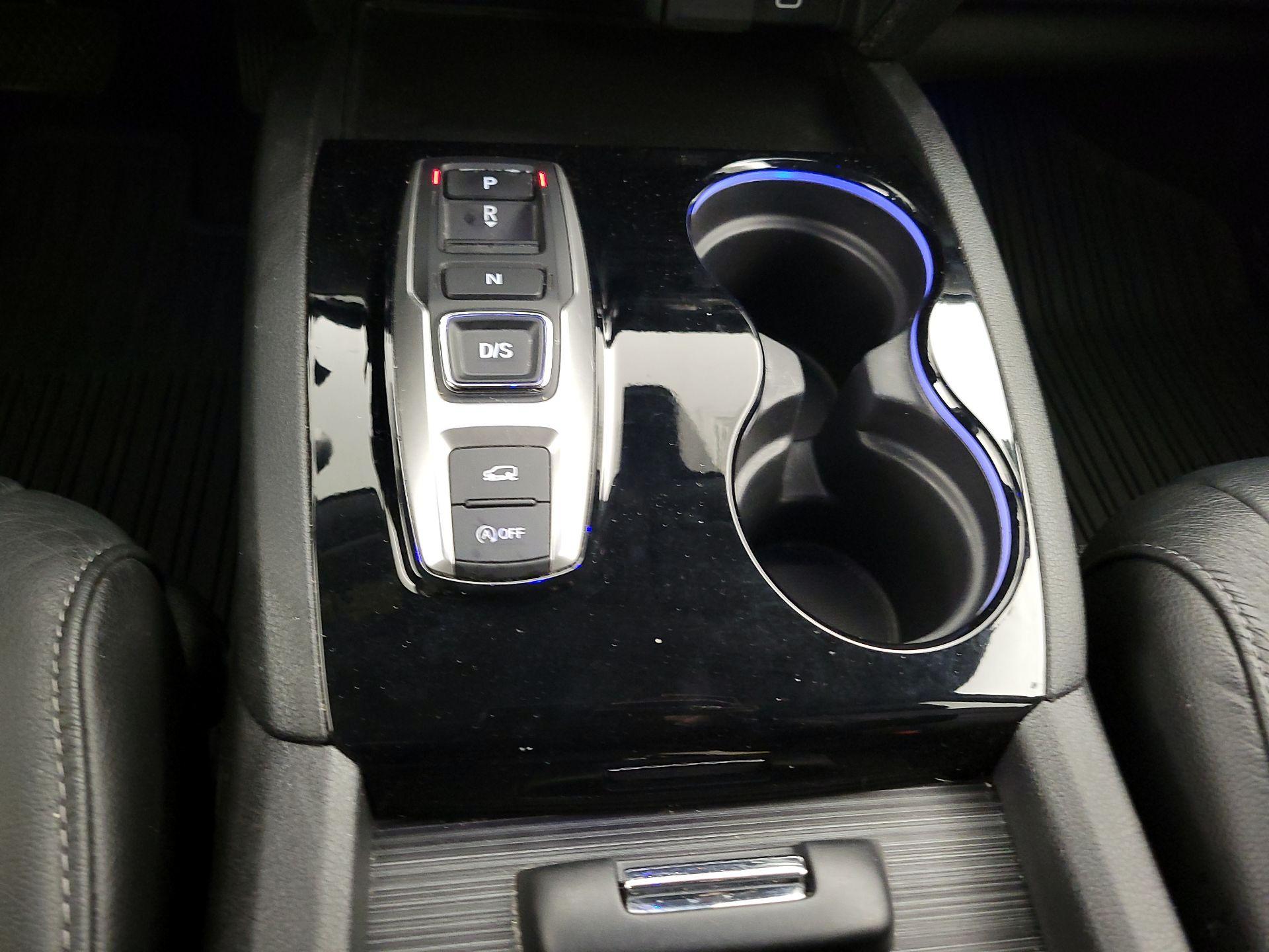 Thumbnail: 2020 Honda Pilot - 17