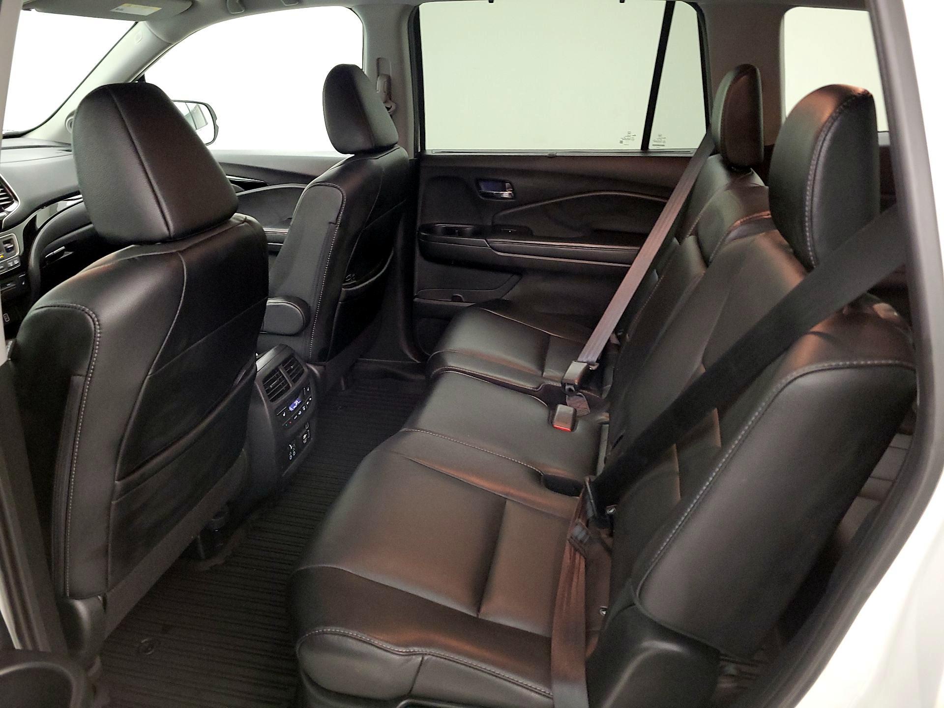 Thumbnail: 2020 Honda Pilot - 20