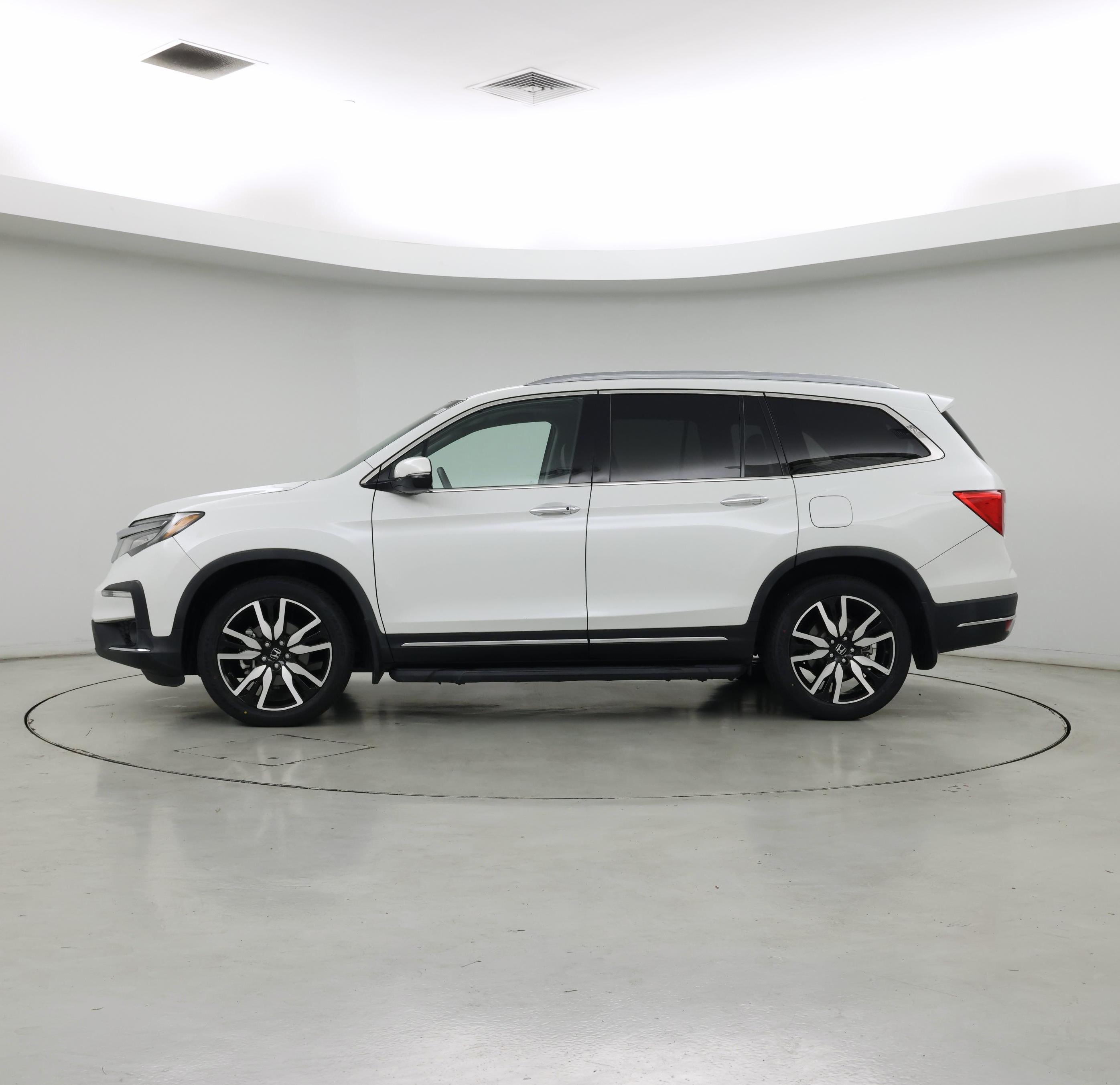 Thumbnail: 2020 Honda Pilot - 3