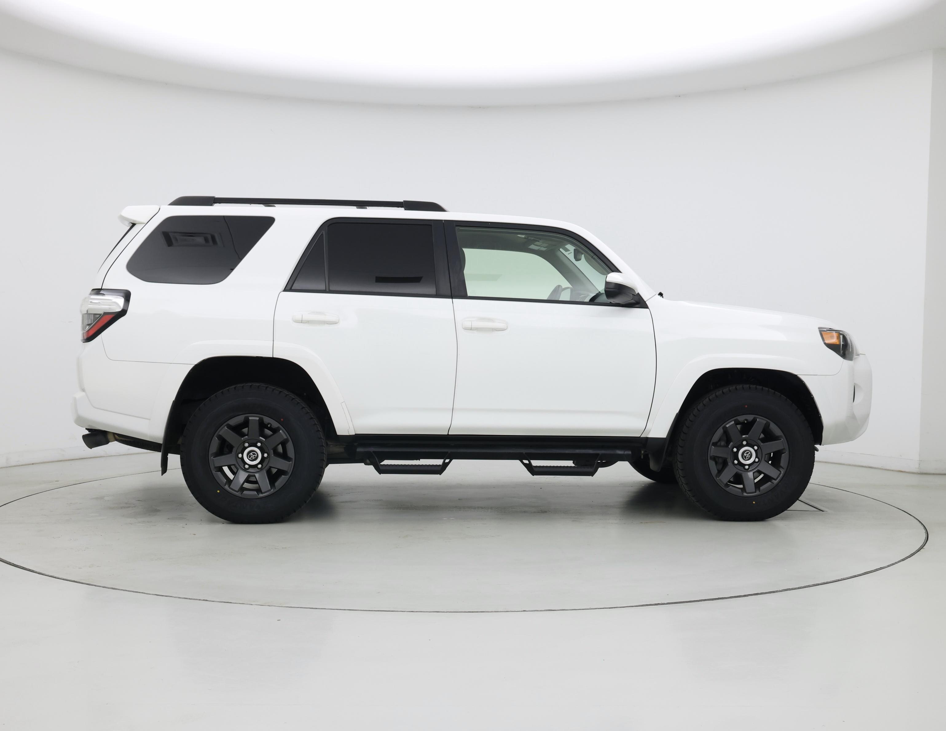 Thumbnail: 2021 Toyota 4Runner - 7