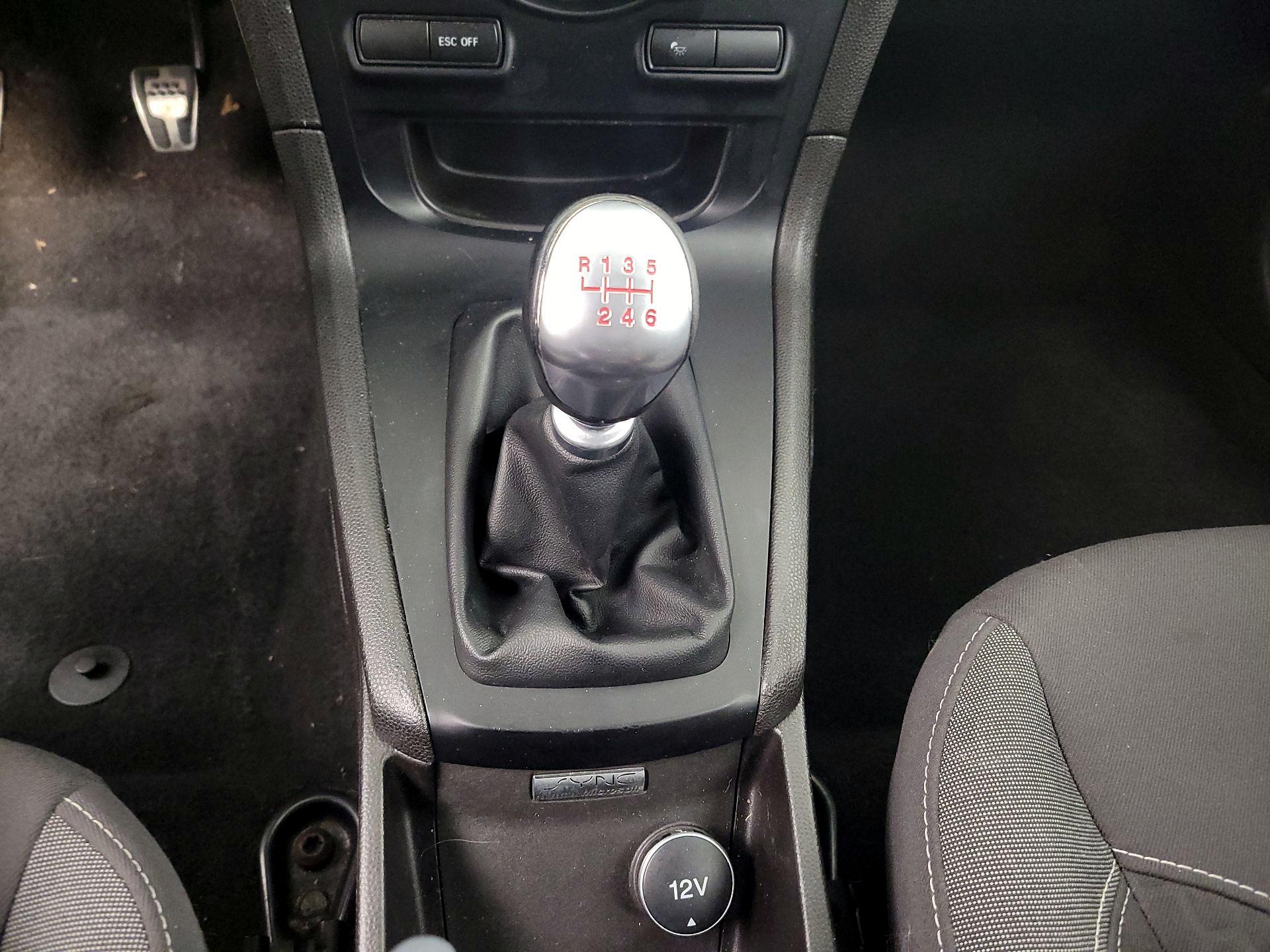 Thumbnail: 2015 Ford Fiesta - 16