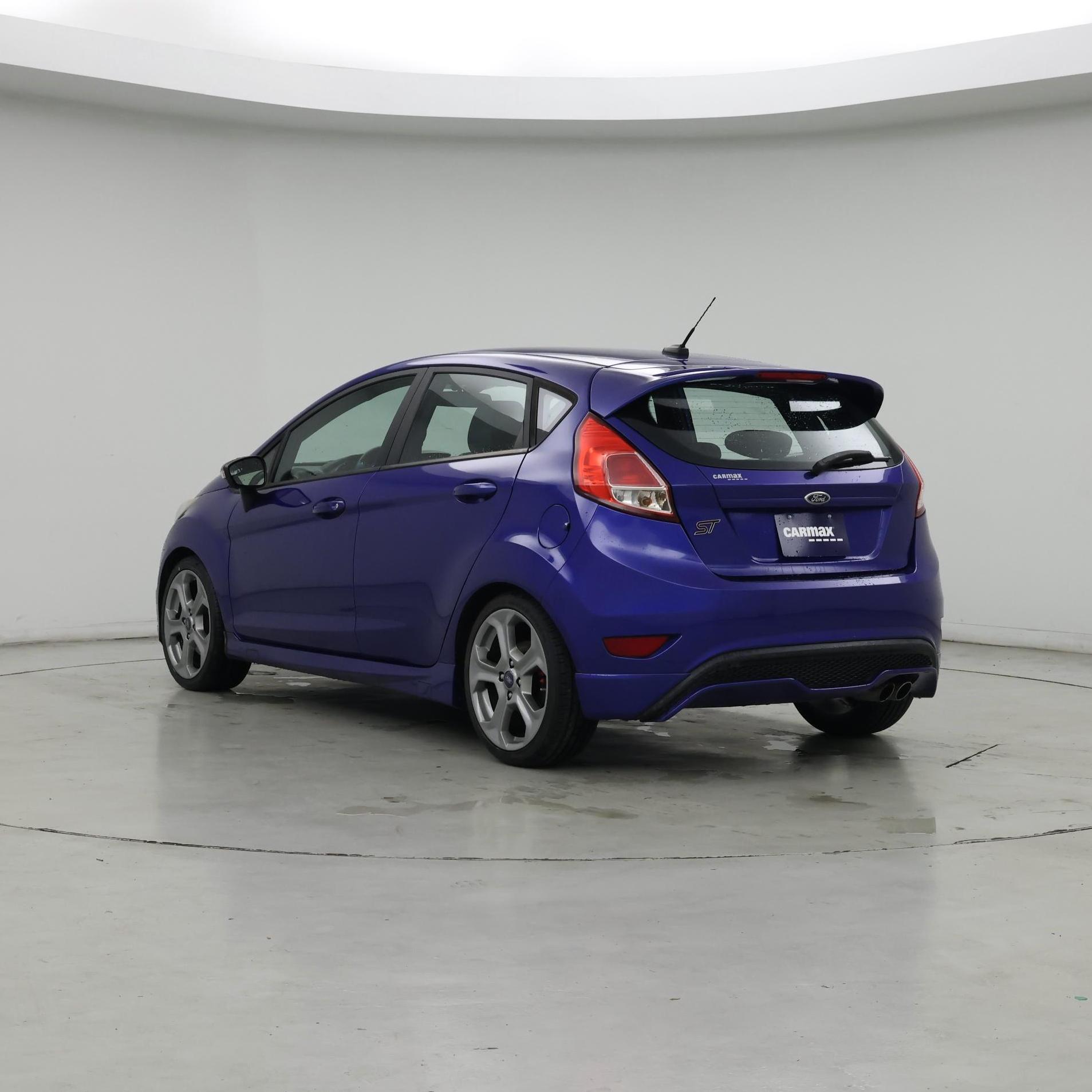 Thumbnail: 2015 Ford Fiesta - 2