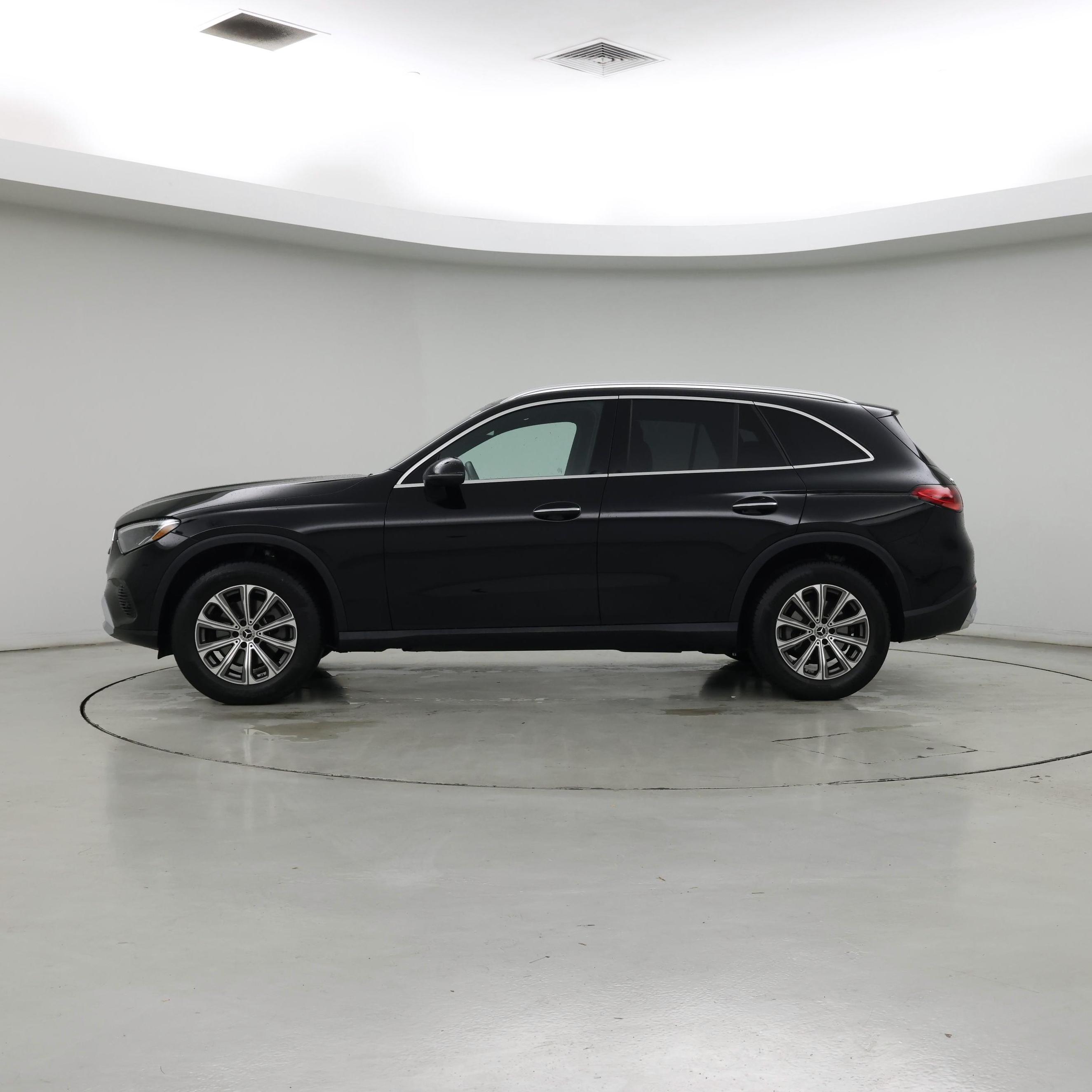 Thumbnail: 2024 Mercedes-Benz GLC - 3