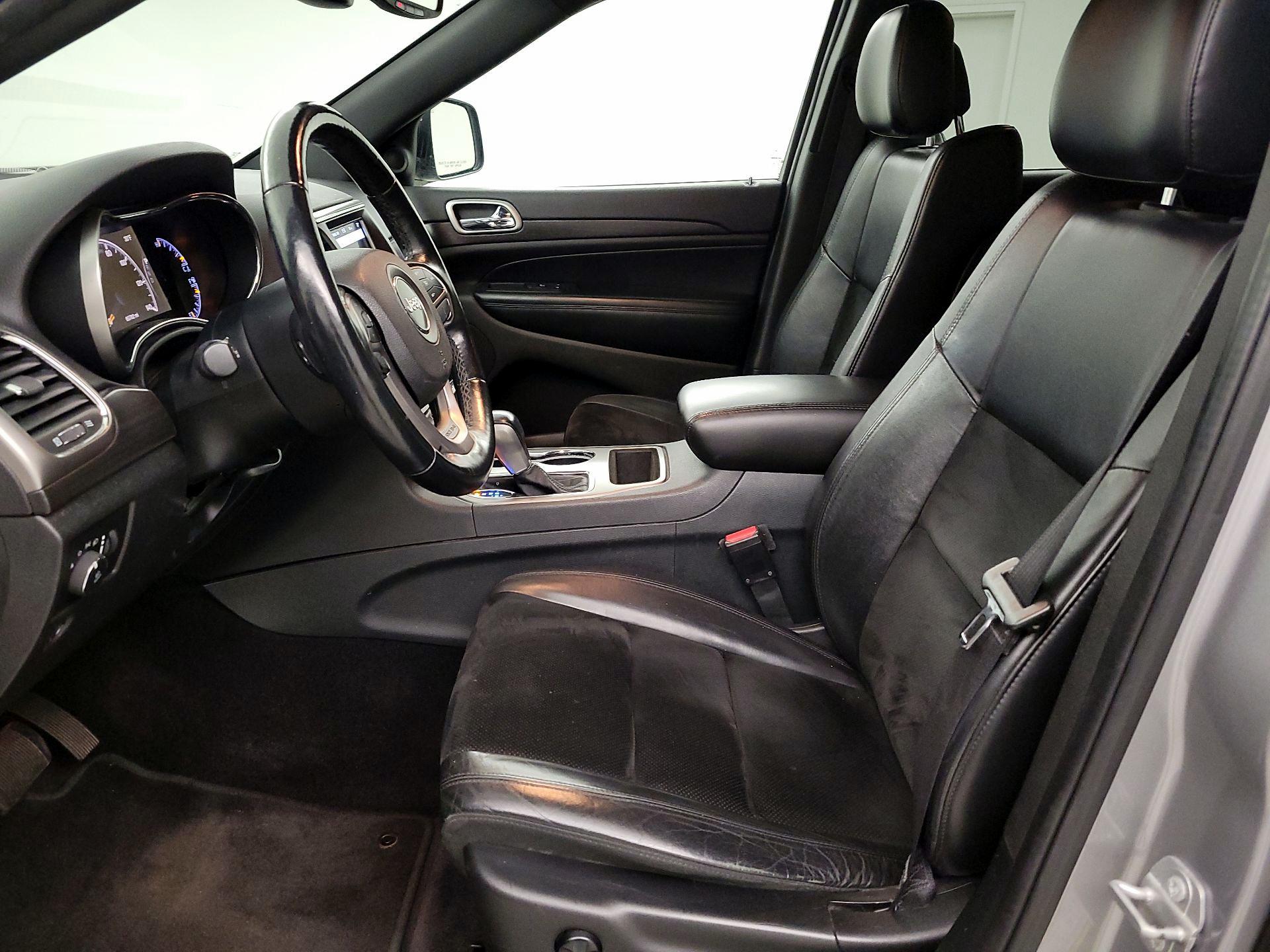 Thumbnail: 2018 Jeep Grand Cherokee - 11