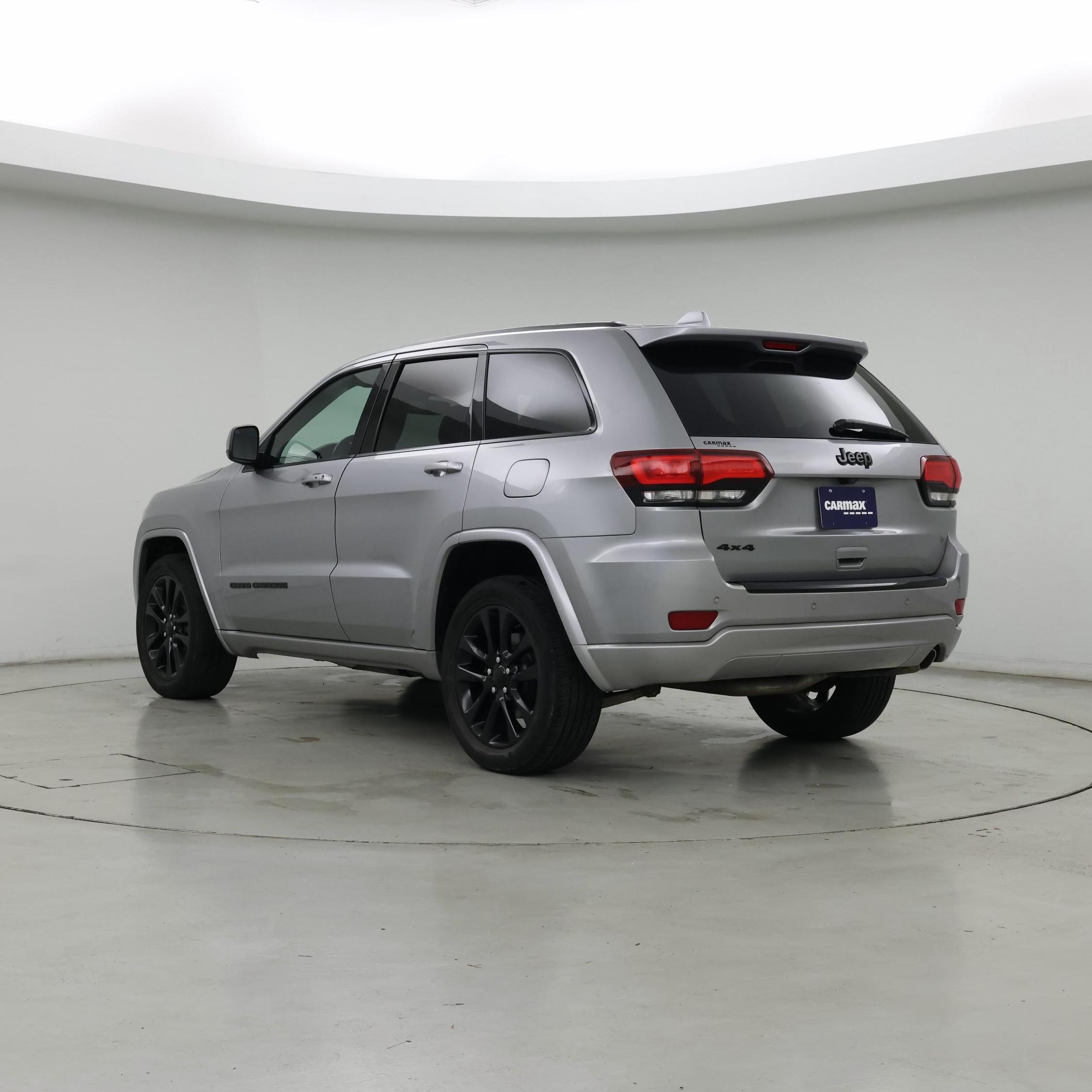 Thumbnail: 2018 Jeep Grand Cherokee - 2