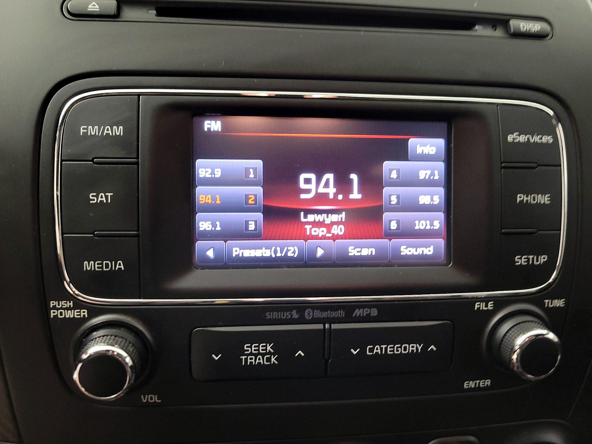 Thumbnail: 2016 Kia Forte - 15