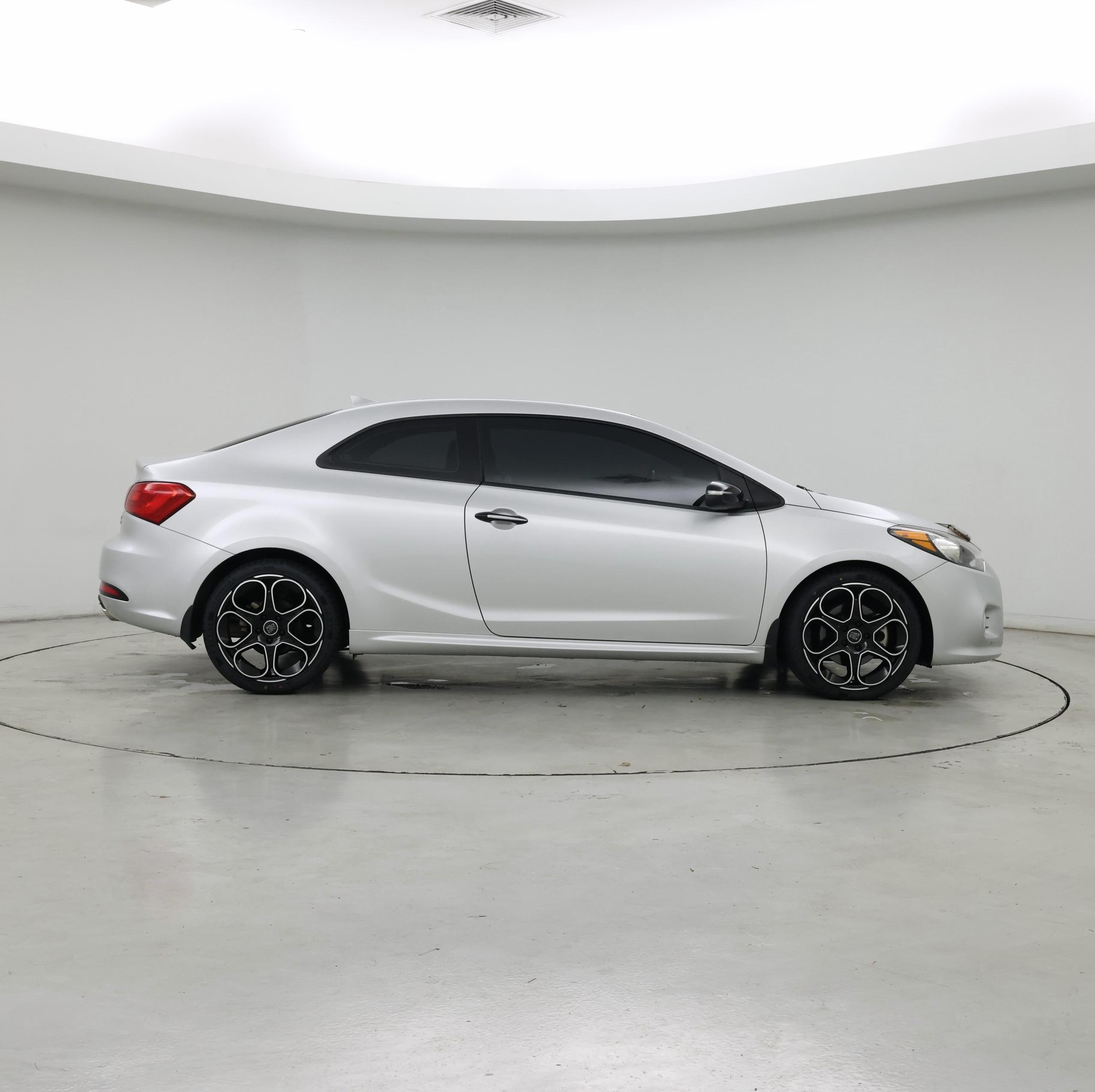 Thumbnail: 2016 Kia Forte - 7