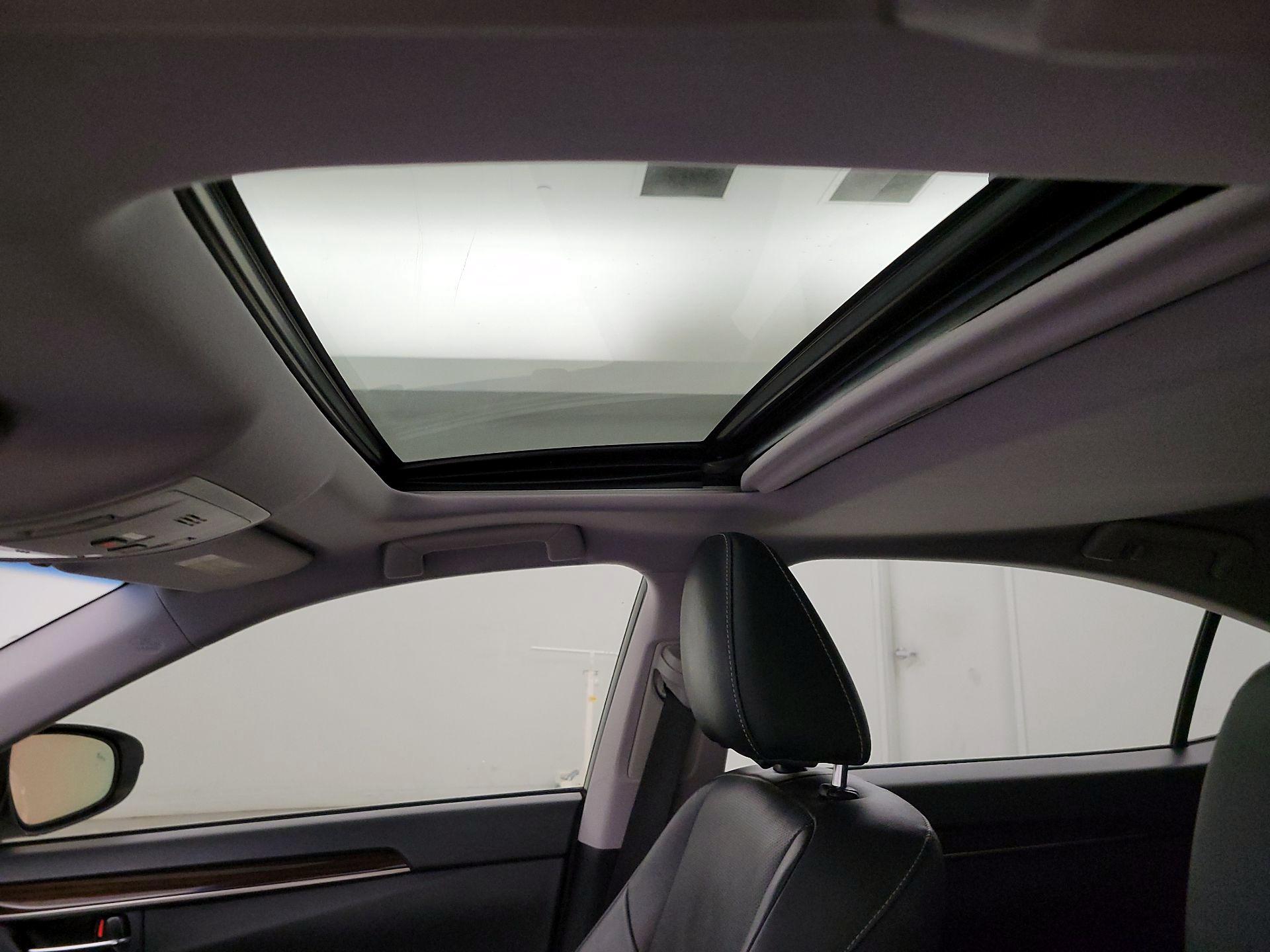 Thumbnail: 2016 Lexus ES - 20