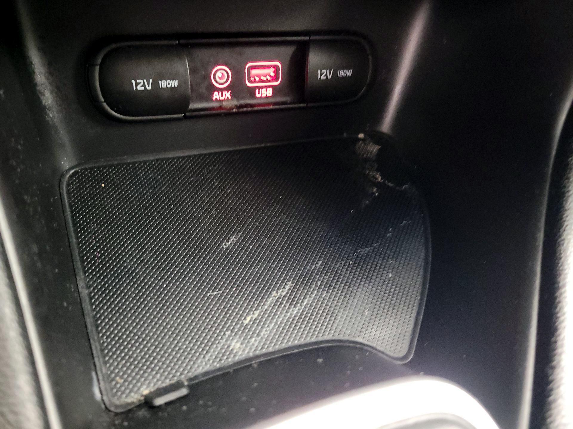 Thumbnail: 2017 Kia Sportage - 19