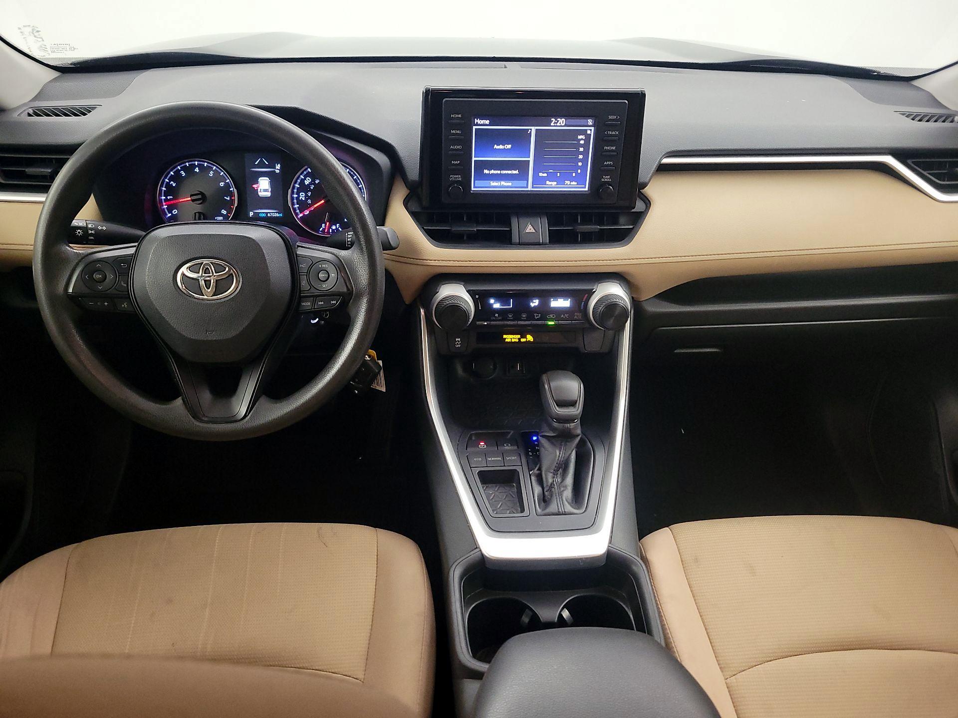 Thumbnail: 2019 Toyota RAV4 - 9