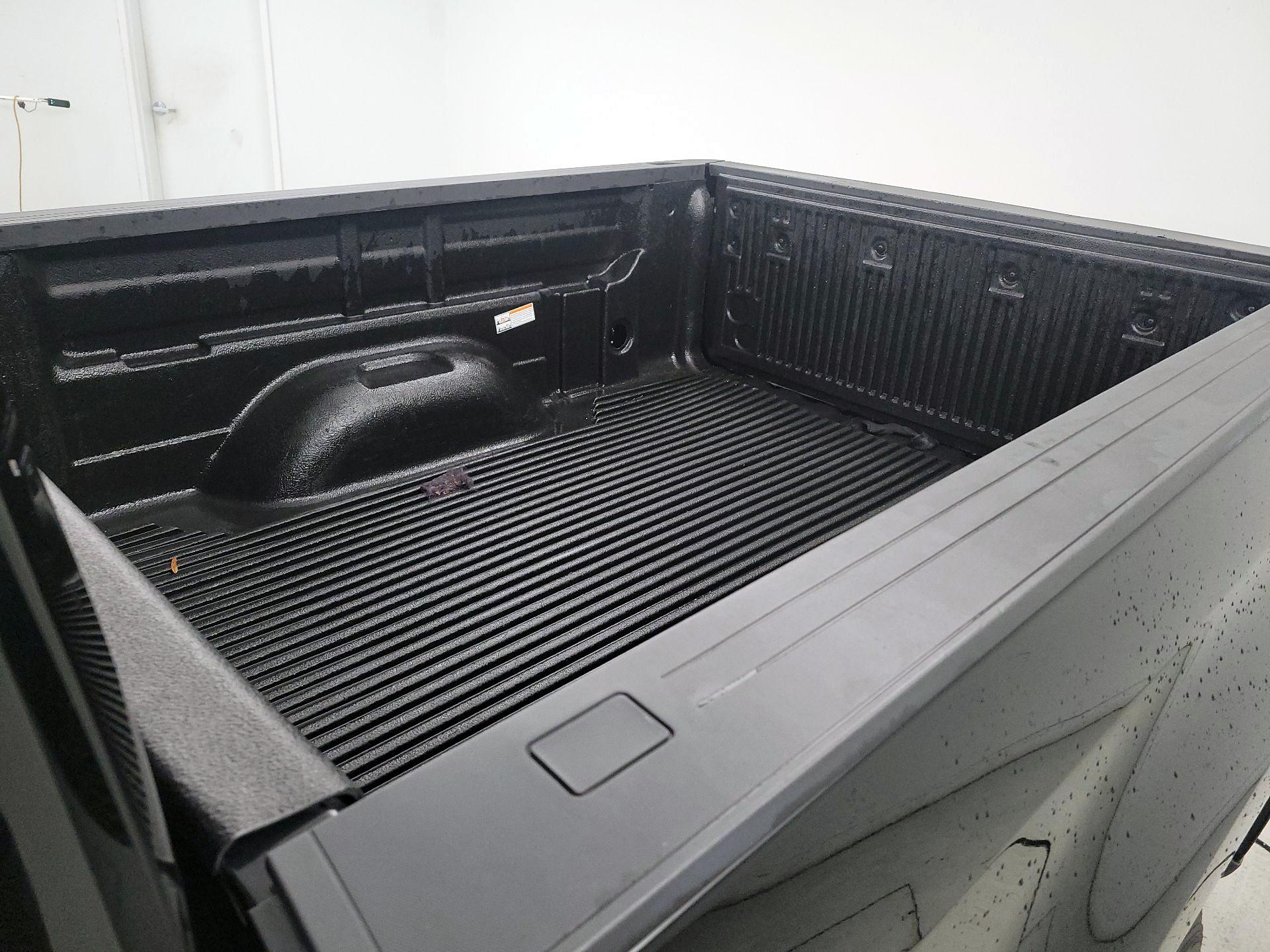 Thumbnail: 2021 Chevrolet Colorado - 19