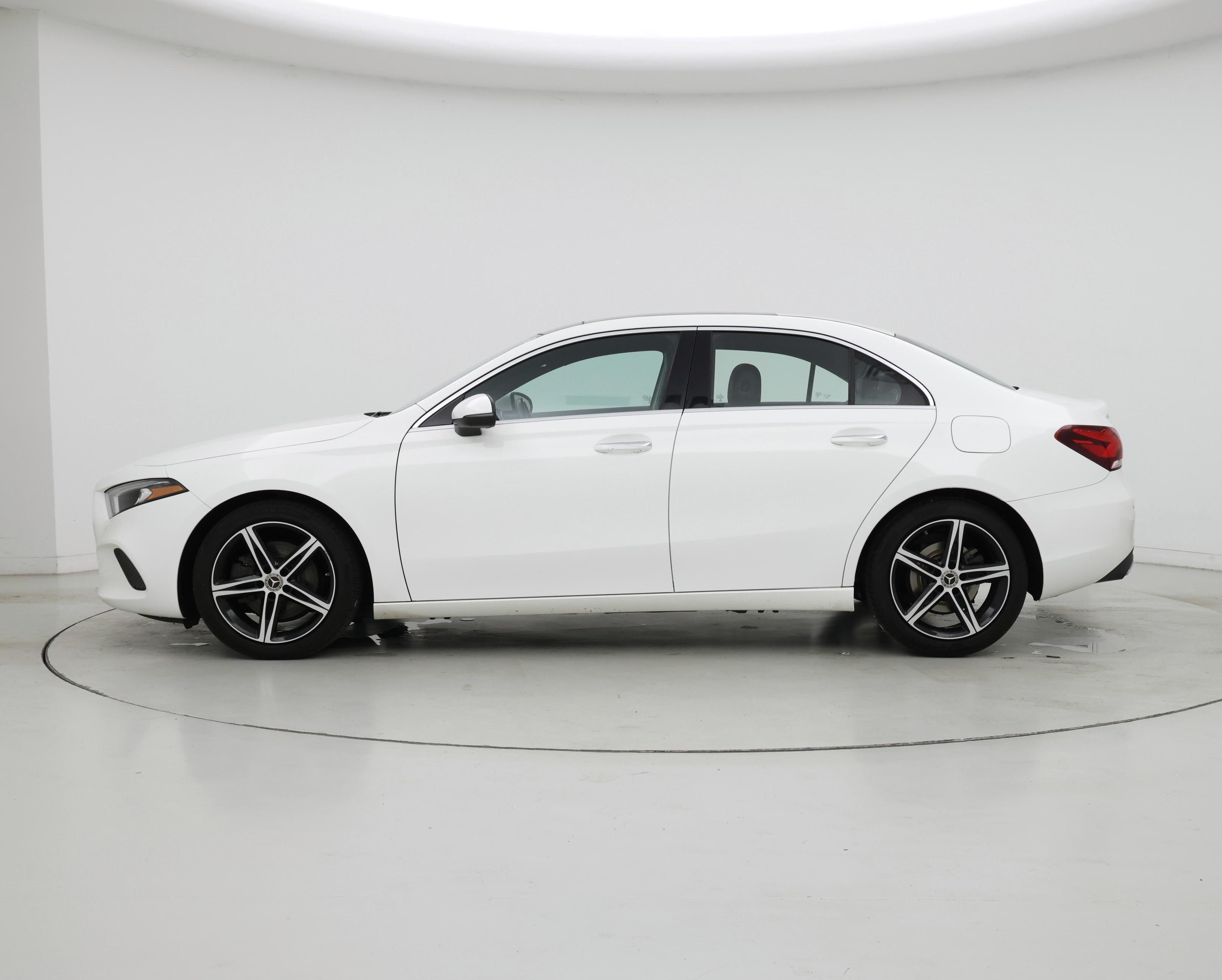 Thumbnail: 2021 Mercedes-Benz A-Class - 3