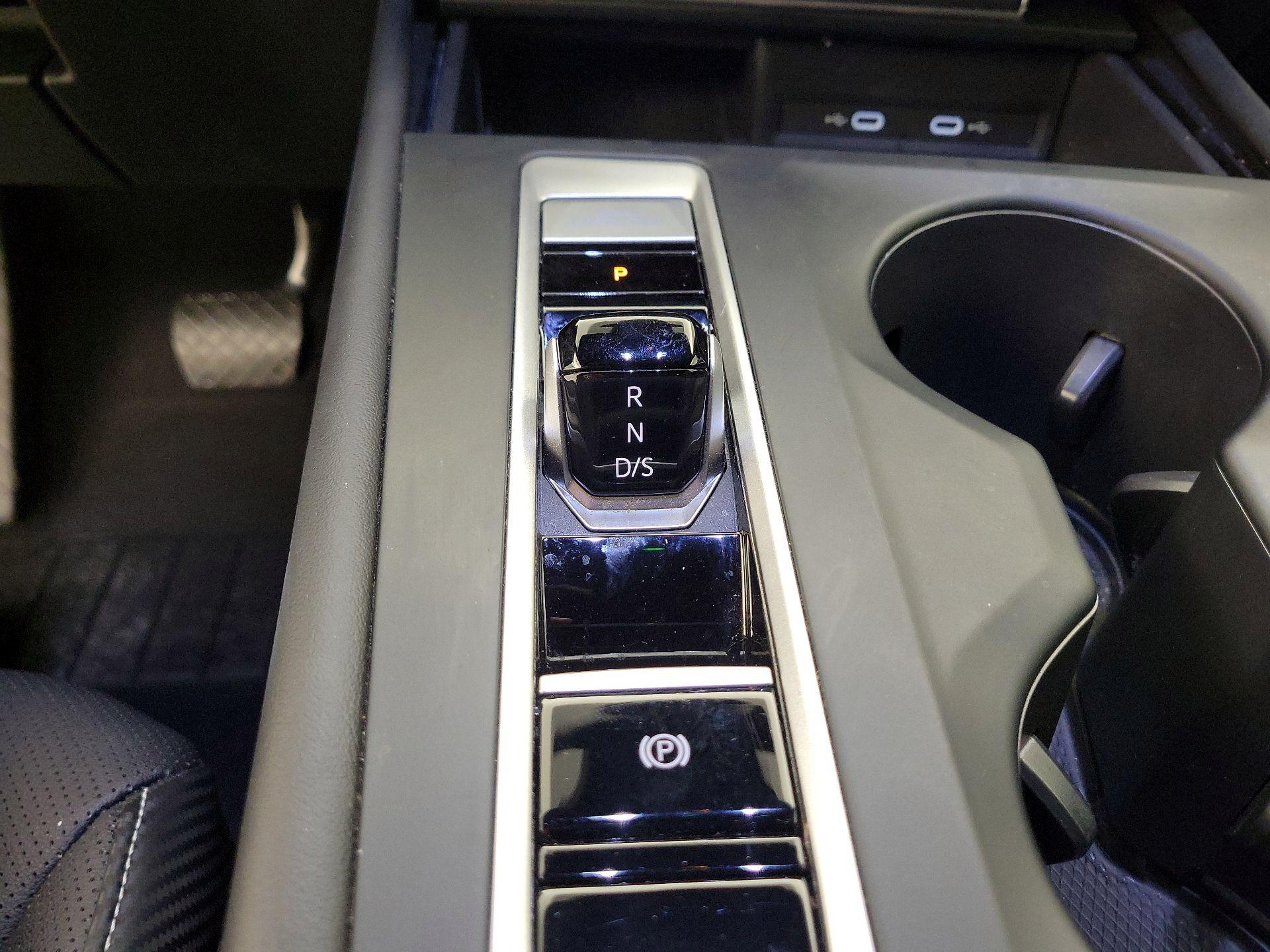 Thumbnail: 2024 Volkswagen Atlas - 17