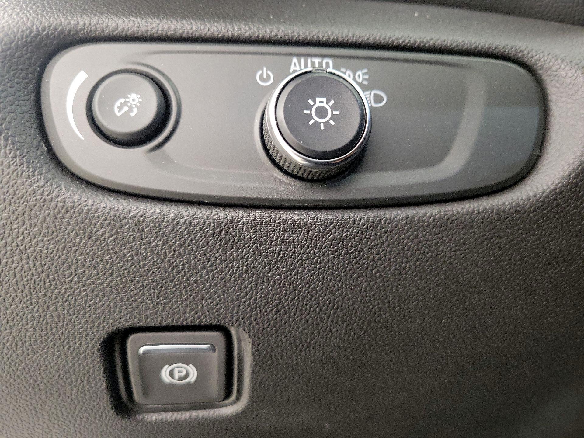 Thumbnail: 2022 Chevrolet Blazer - 13