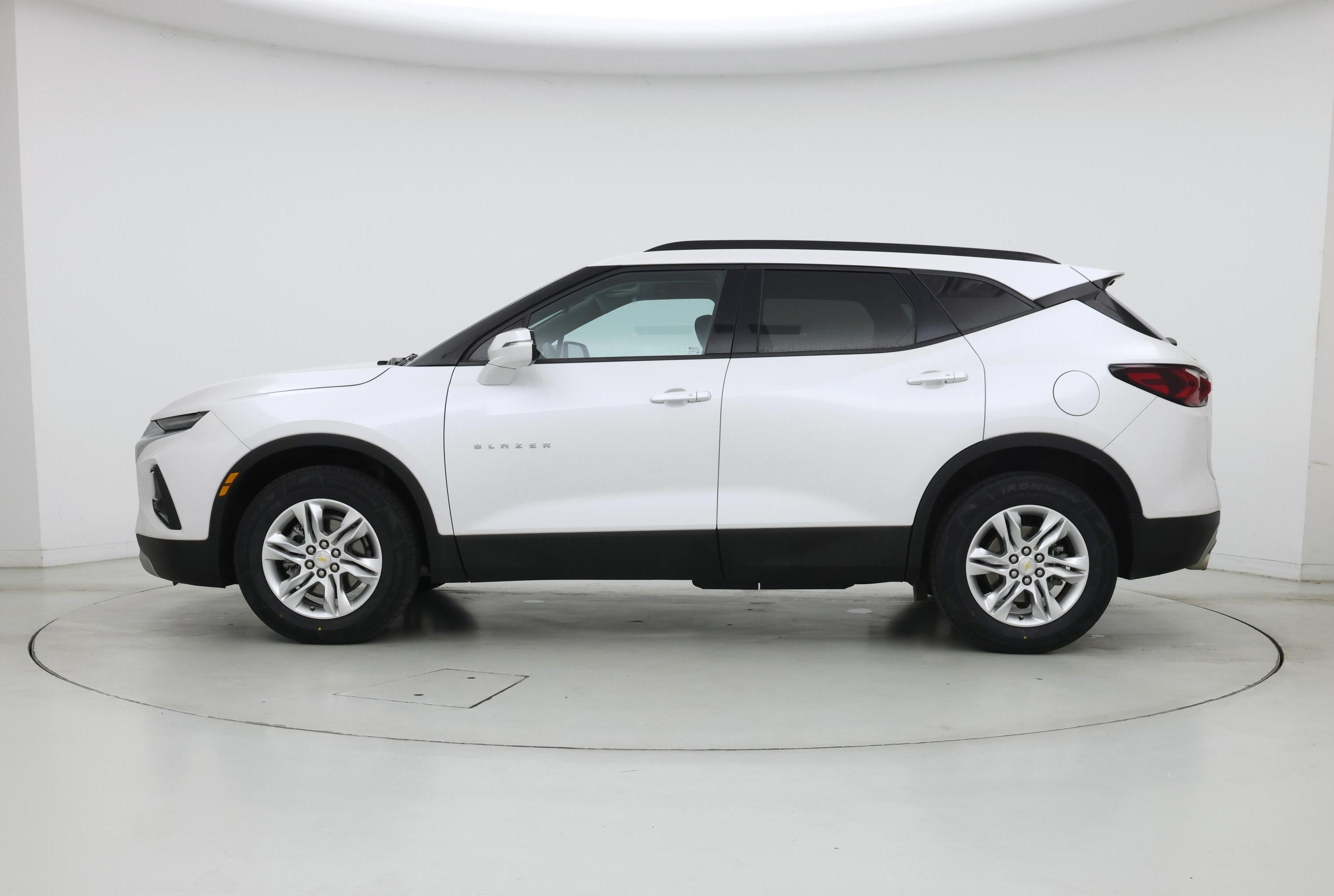 Thumbnail: 2022 Chevrolet Blazer - 3