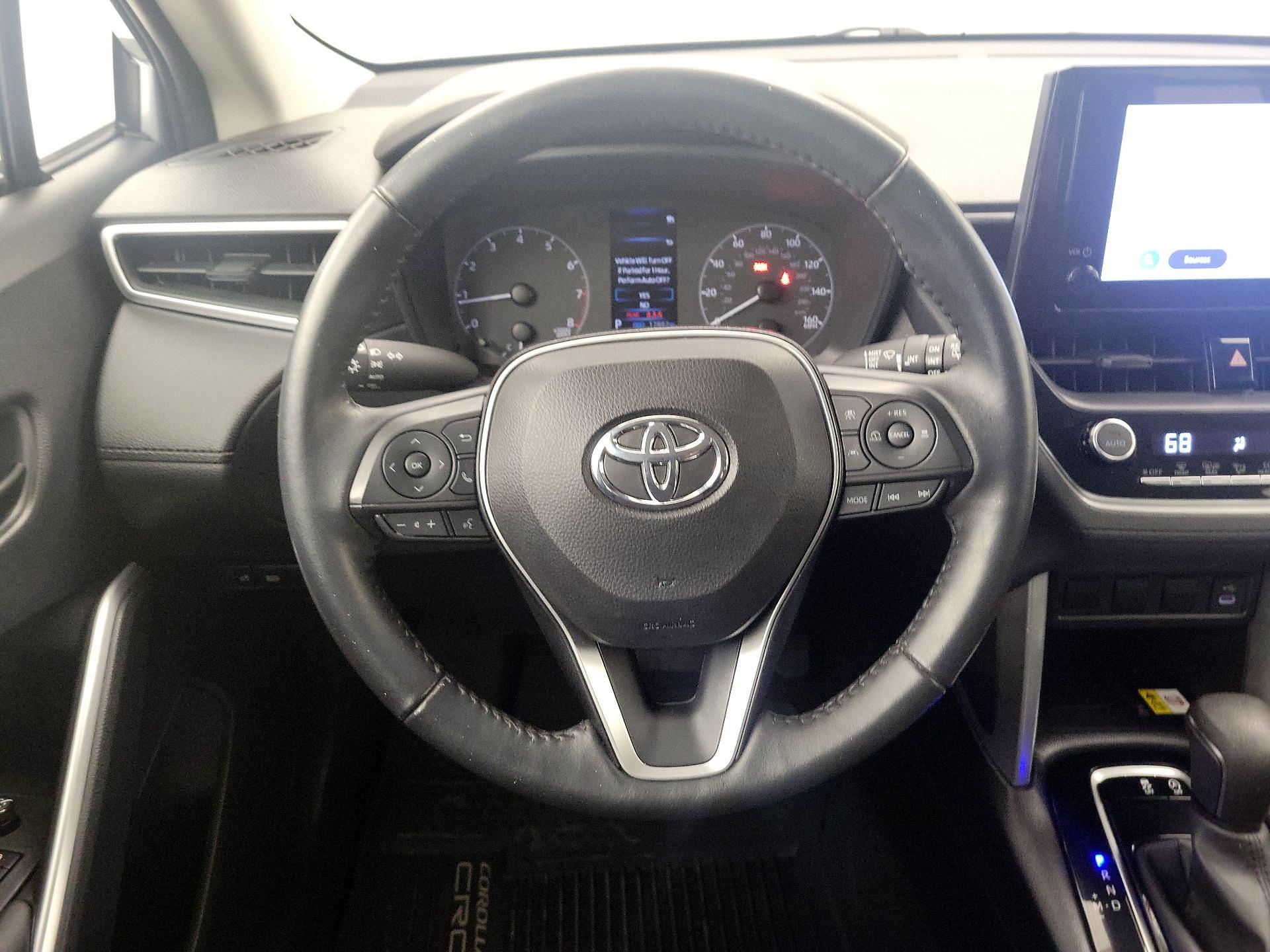 Thumbnail: 2023 Toyota Corolla Cross - 10