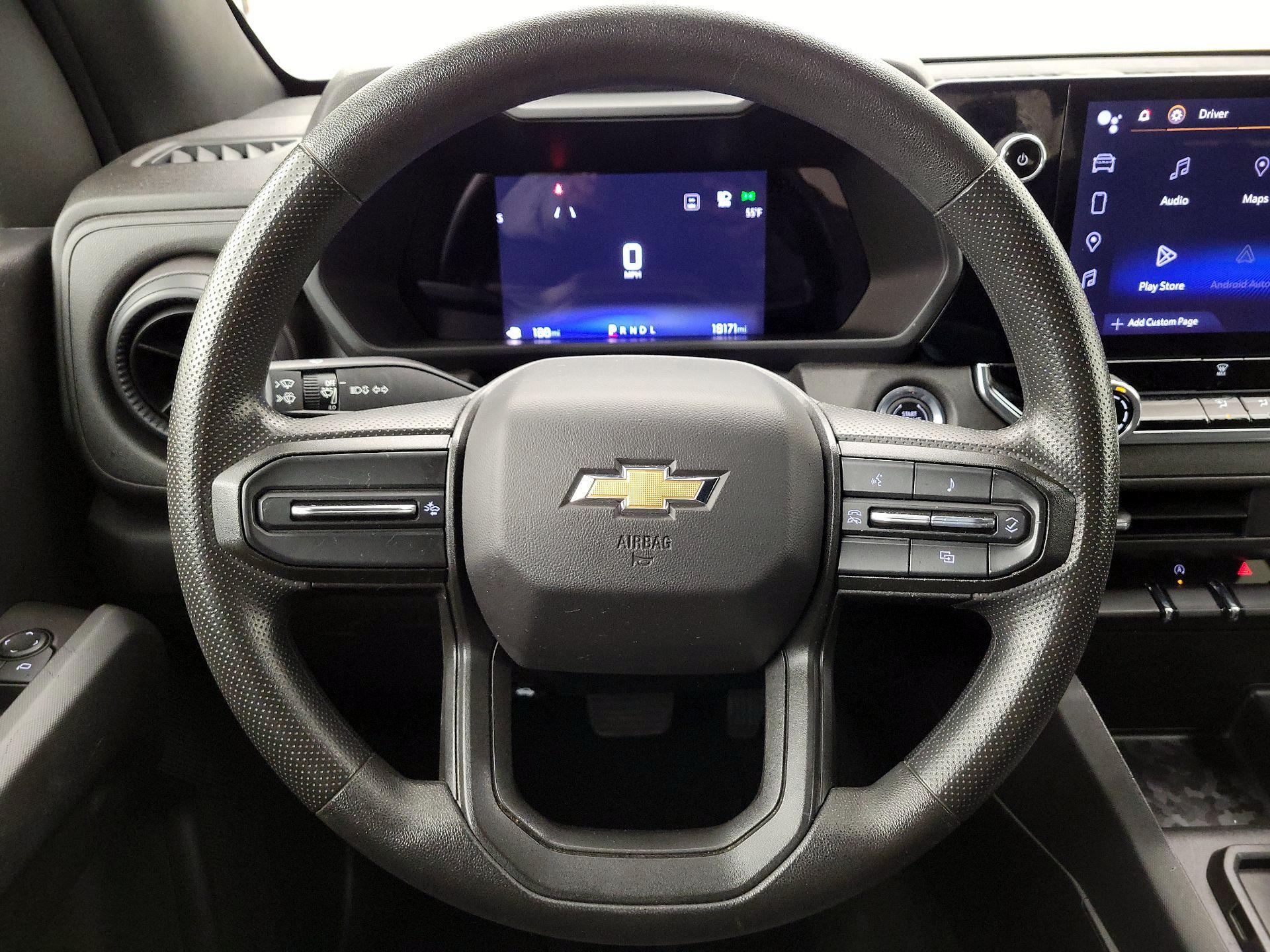 Thumbnail: 2023 Chevrolet Colorado - 10