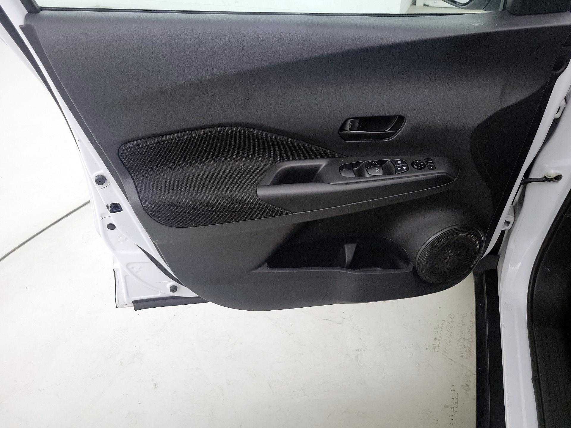 Thumbnail: 2022 Nissan Kicks - 12