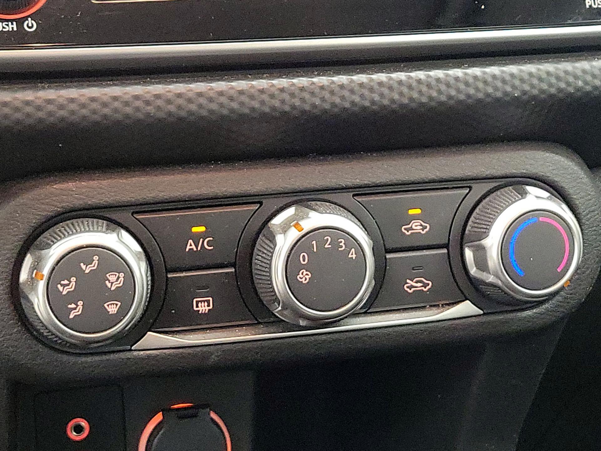 Thumbnail: 2022 Nissan Kicks - 16