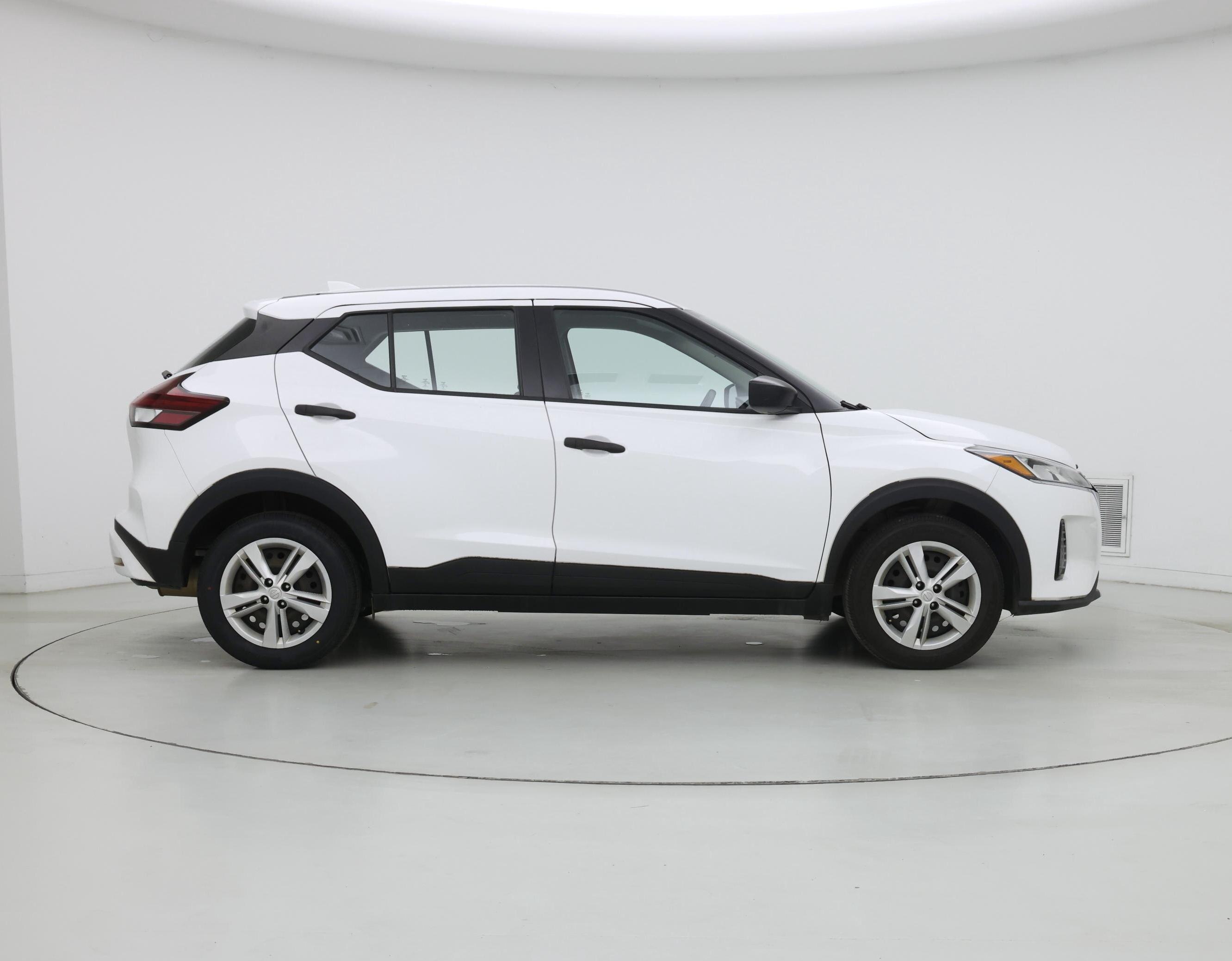 Thumbnail: 2022 Nissan Kicks - 7