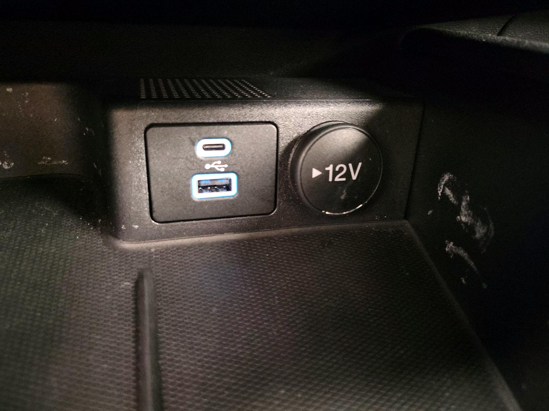 Thumbnail: 2022 Ford Escape - 19